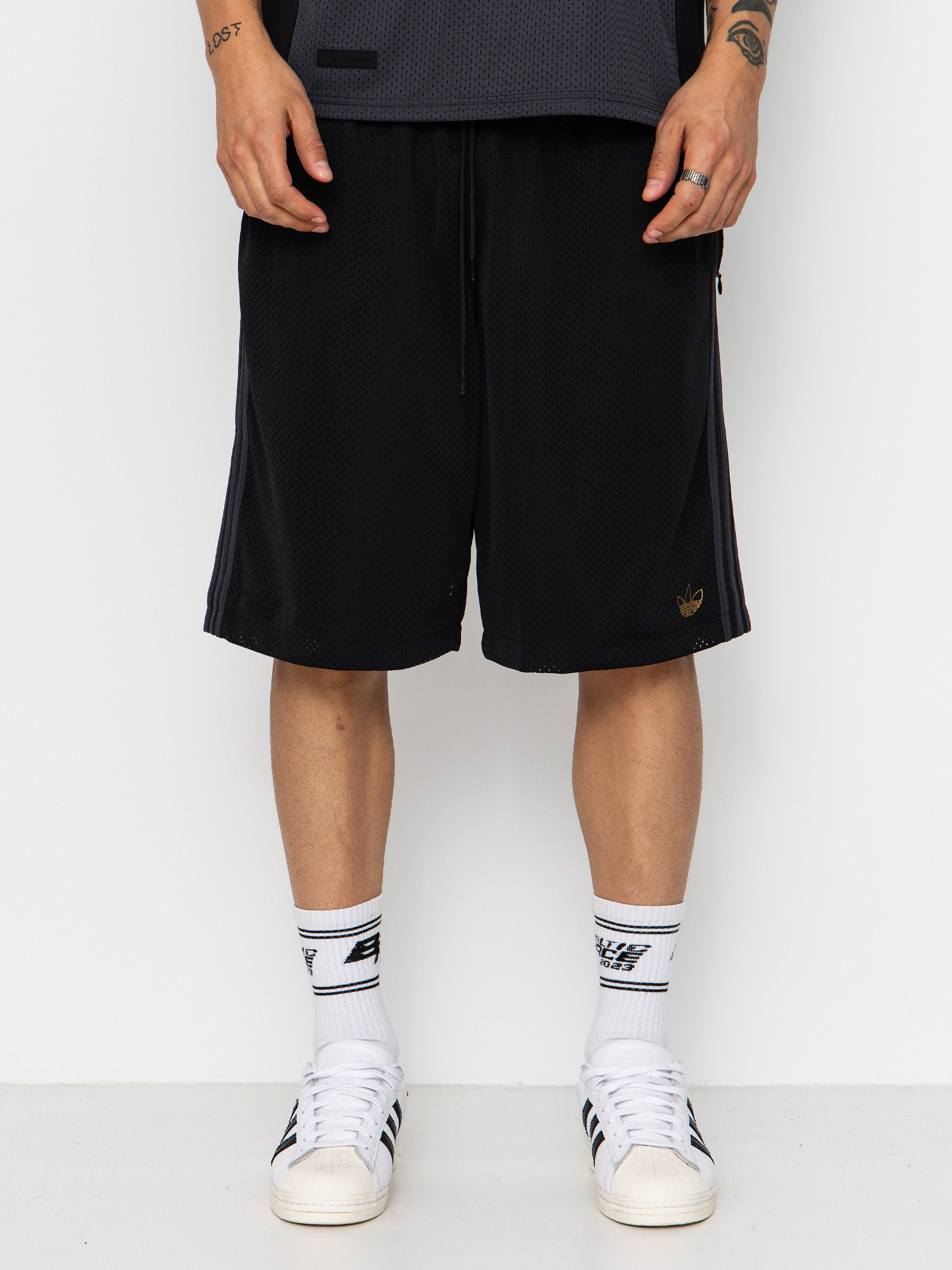 Szorty adidas Tyshawn B (black/magold/carbon)