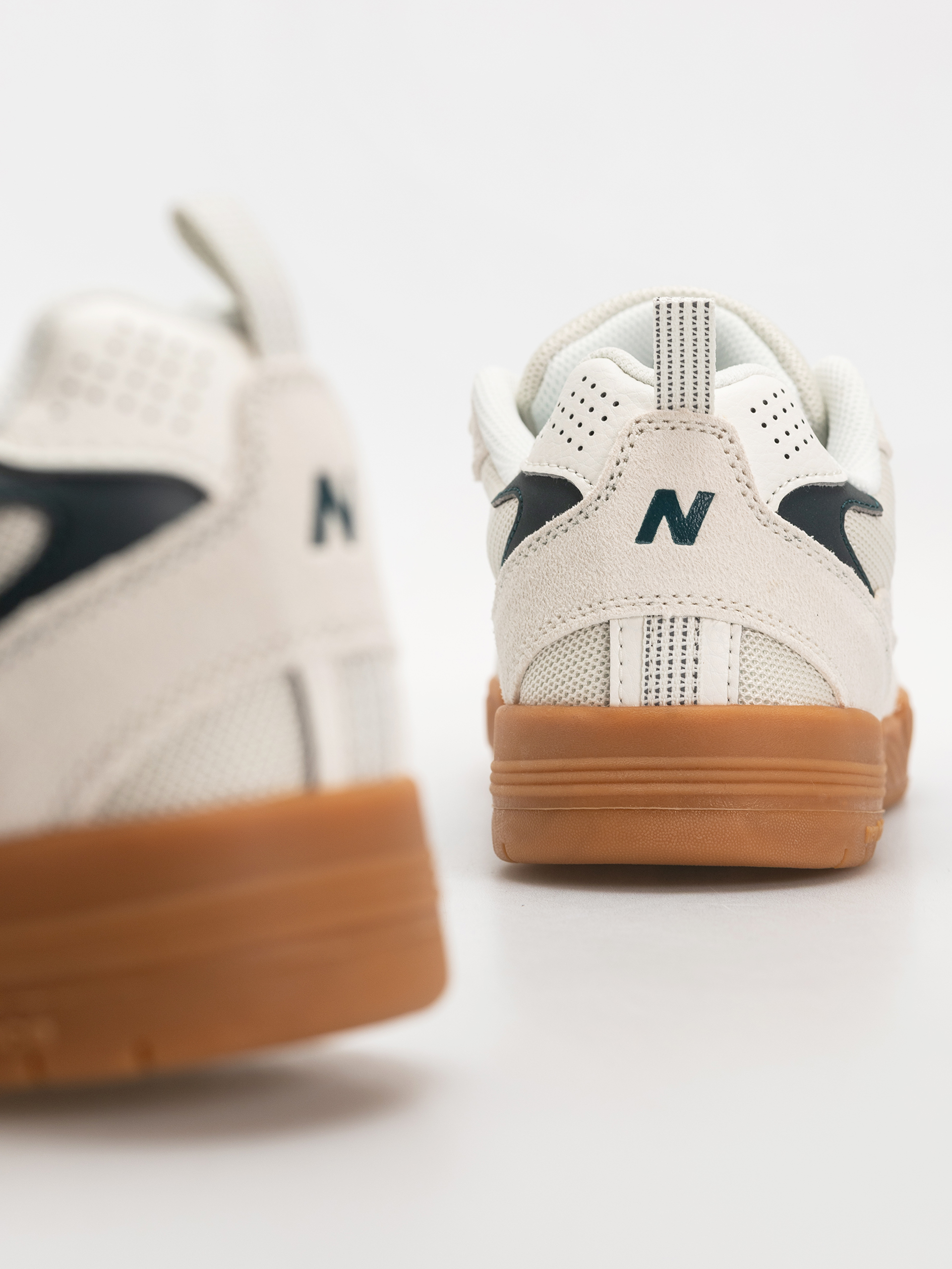Buty New Balance 808 (sea salt/medusa green)