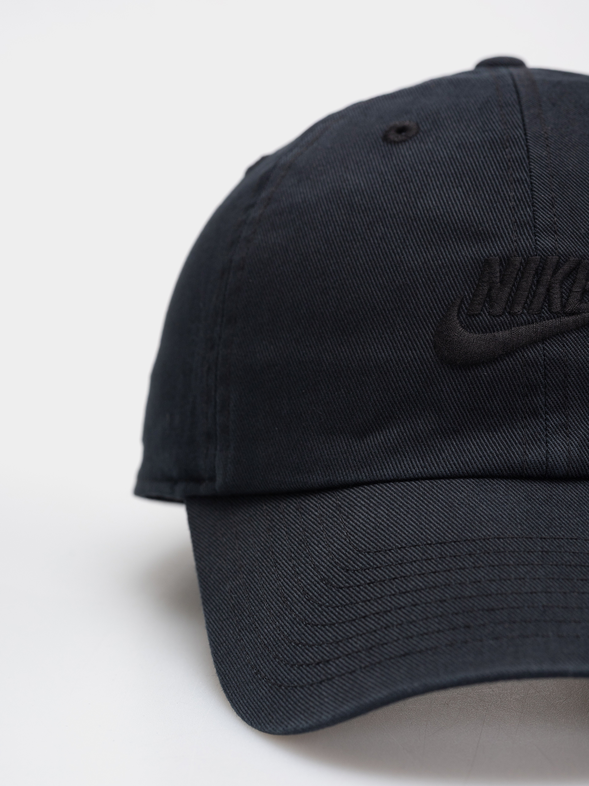 Czapka z daszkiem Nike SB Club (black/black)