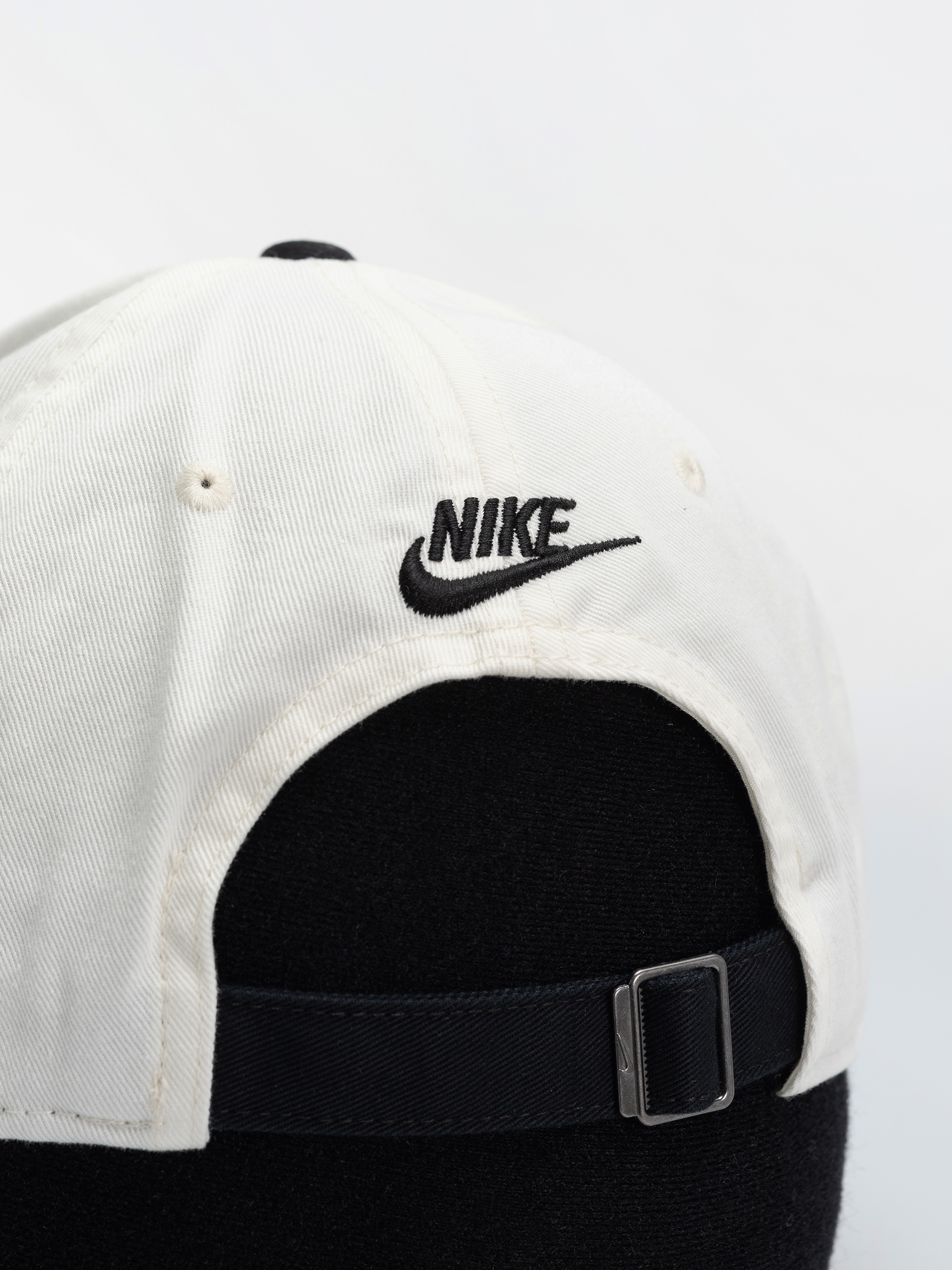 Czapka z daszkiem Nike SB Club Just Do It (sail/black/black)