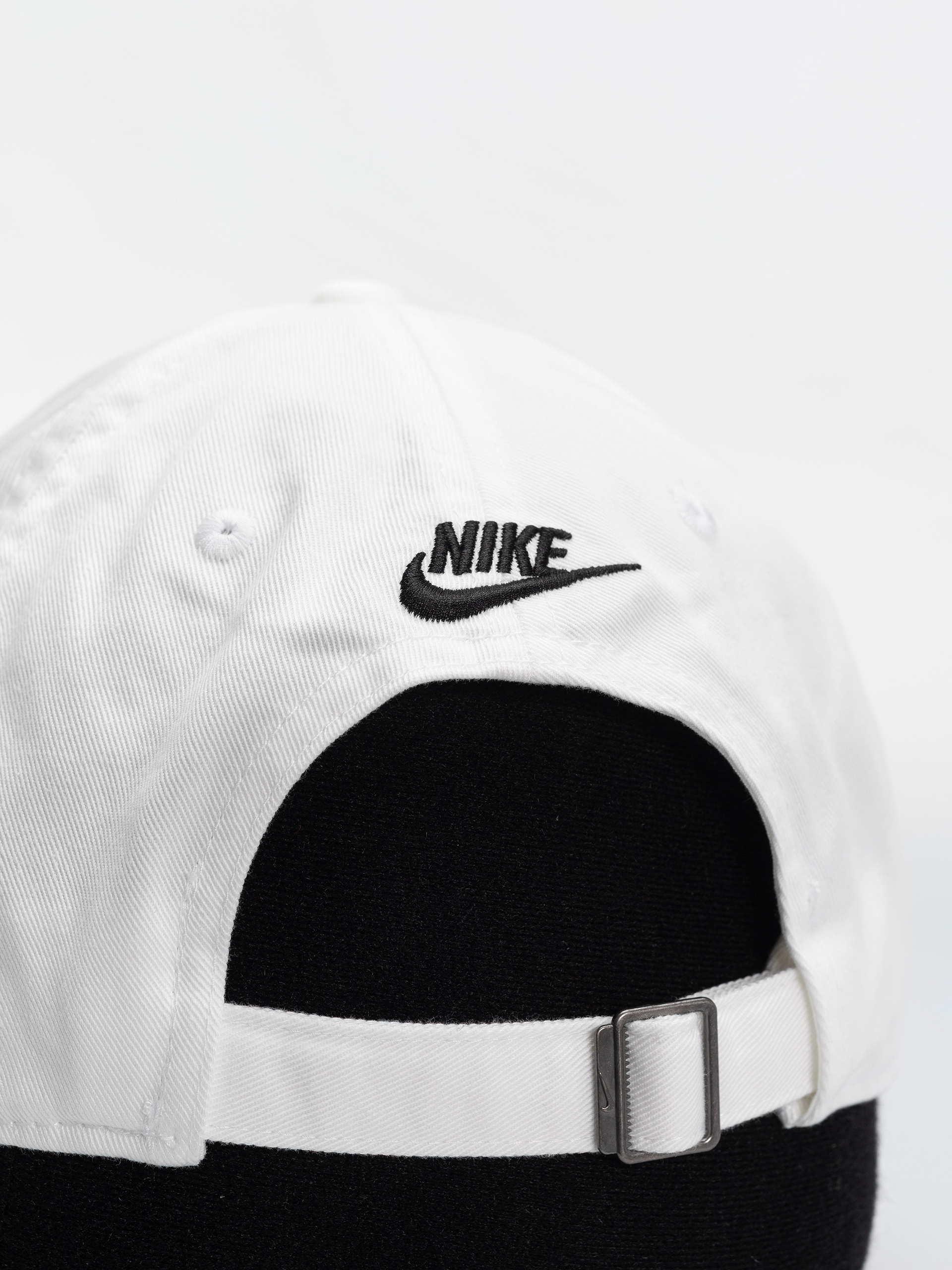 Czapka z daszkiem Nike SB Club Just Do It (white/black)