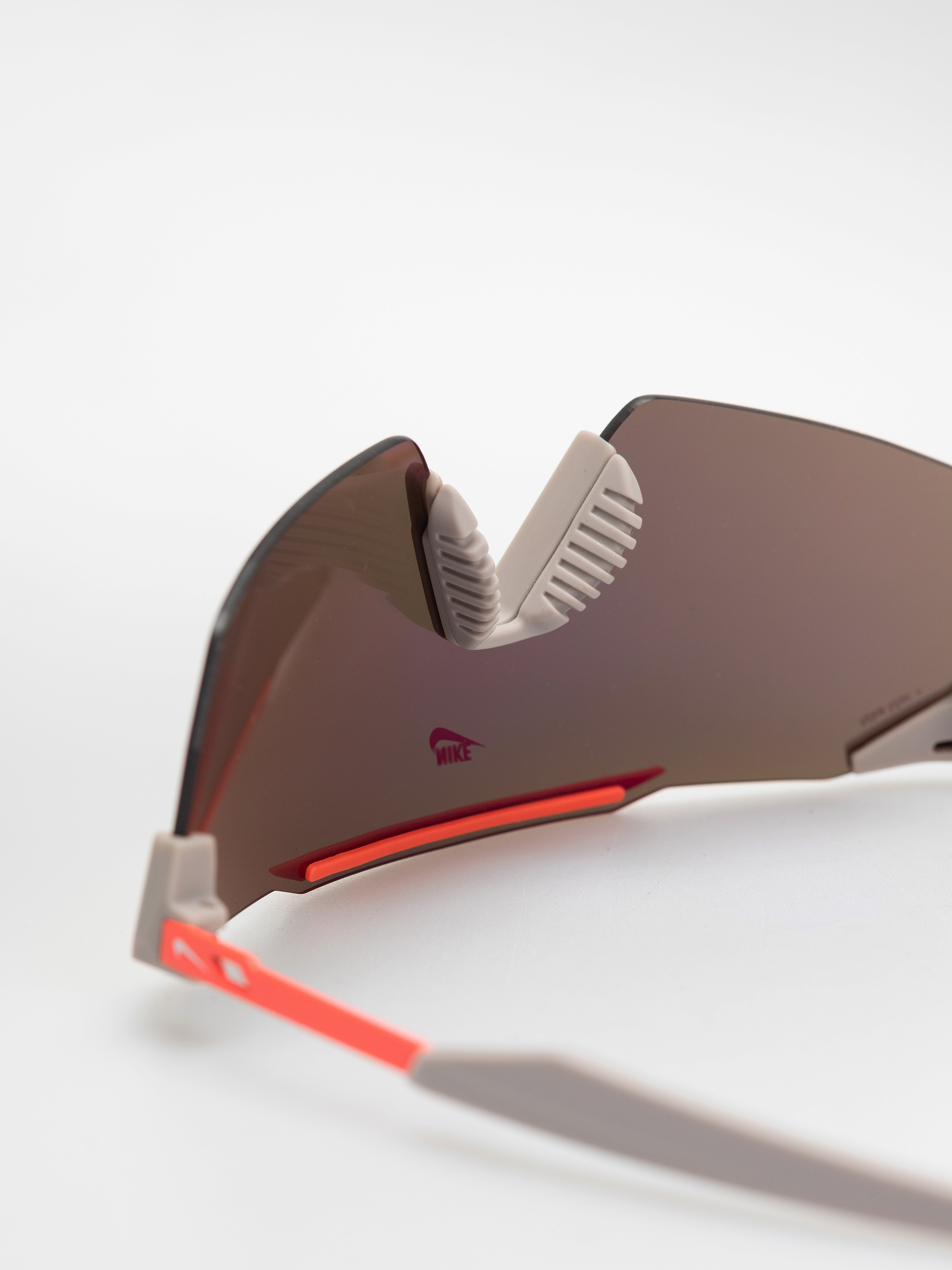 Okulary przeciwsłoneczne Nike Limitless Shield (college grey/orange mirror)