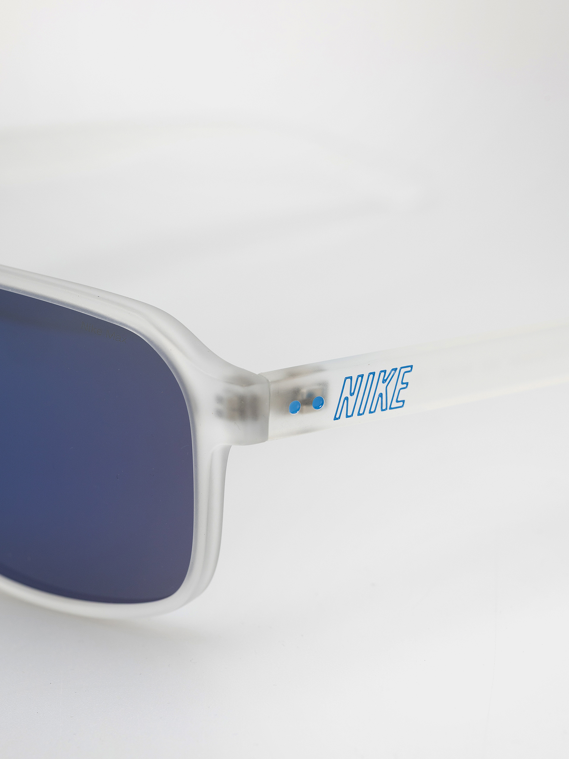 Okulary przeciwsłoneczne Nike Vintage Flyer (matte clear/blue mirror)