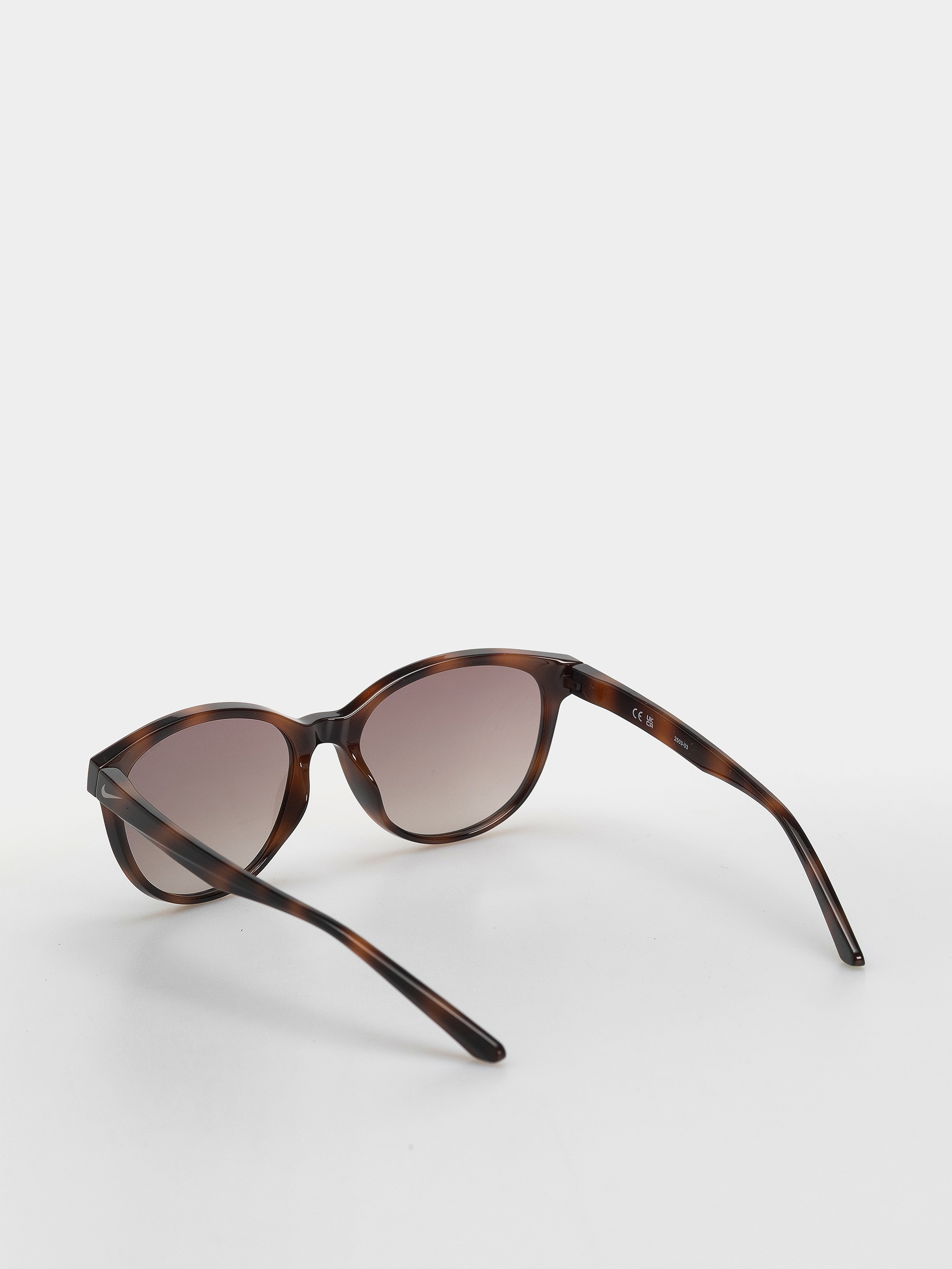Okulary przeciwsłoneczne Nike Vital Trend (tortoise/brown gradient)