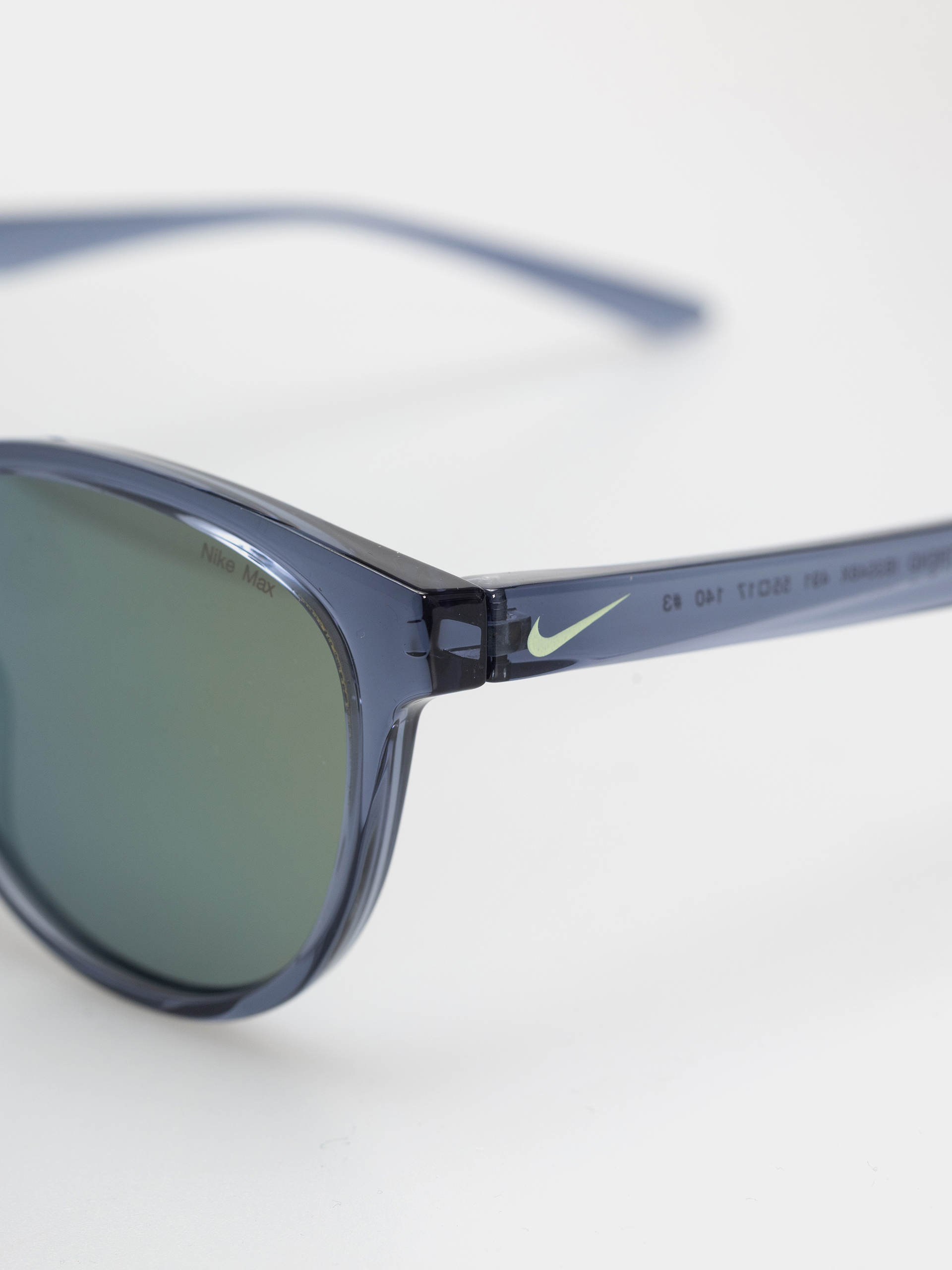 Okulary przeciwsłoneczne Nike Vital Trend (diffused blue/yellow mirror)