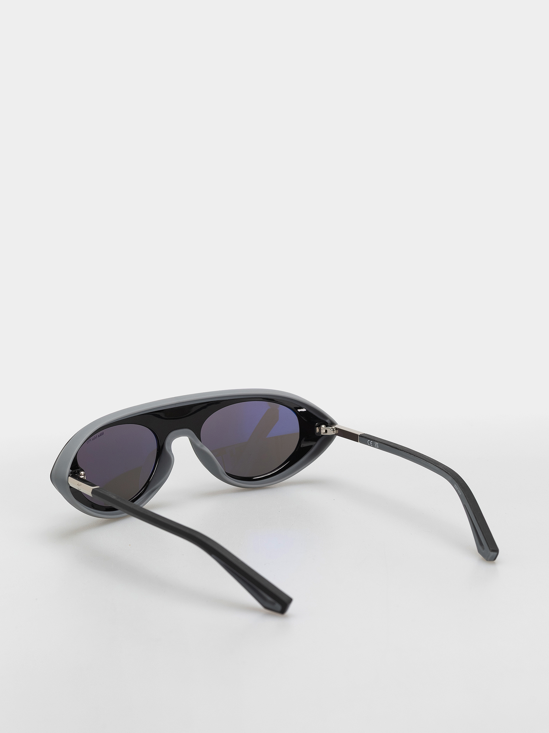 Okulary przeciwsłoneczne Nike Forge Envy (black/grey)