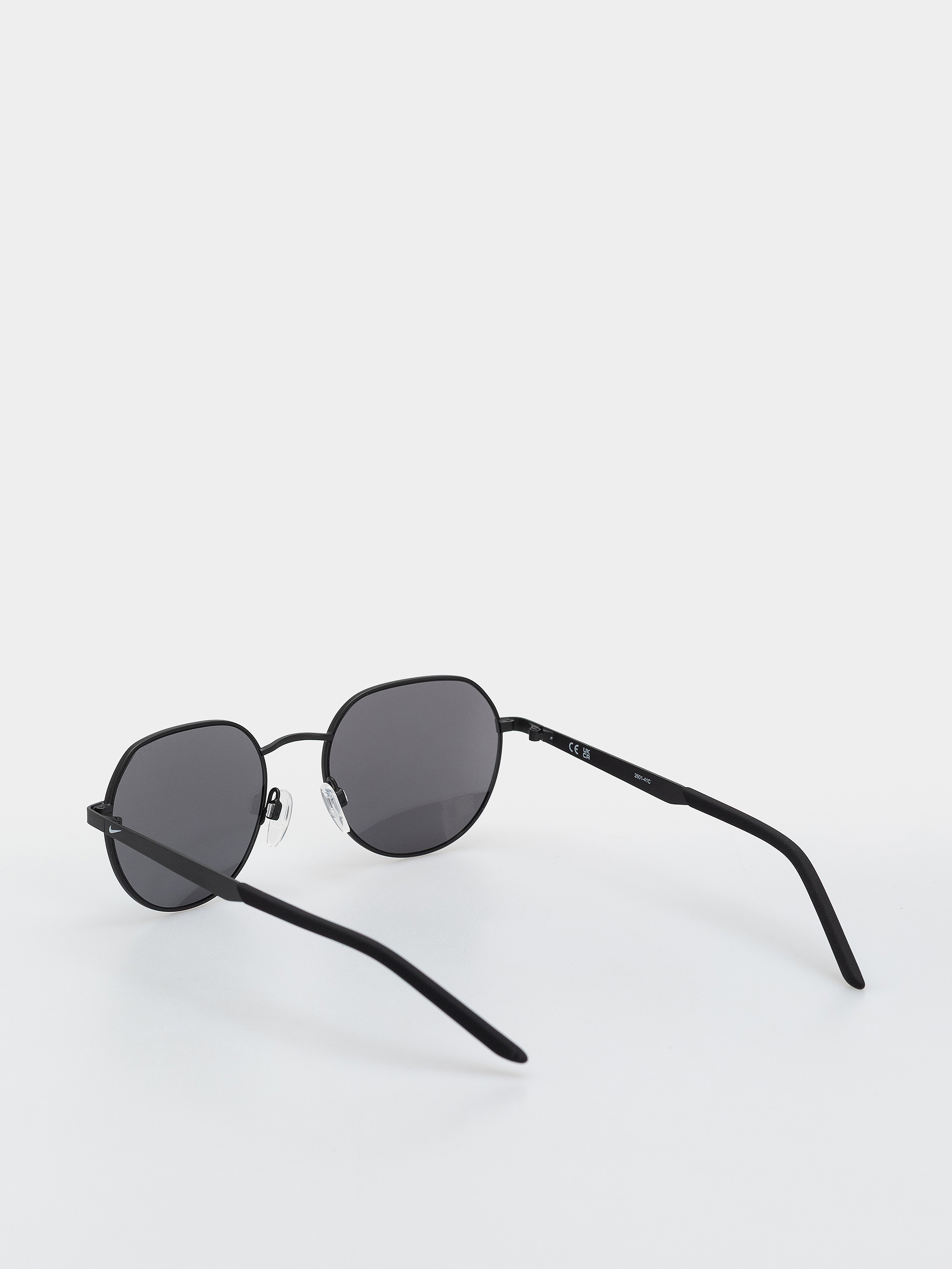 Okulary przeciwsłoneczne Nike Traveler Trend (matte black/chrome mirror)
