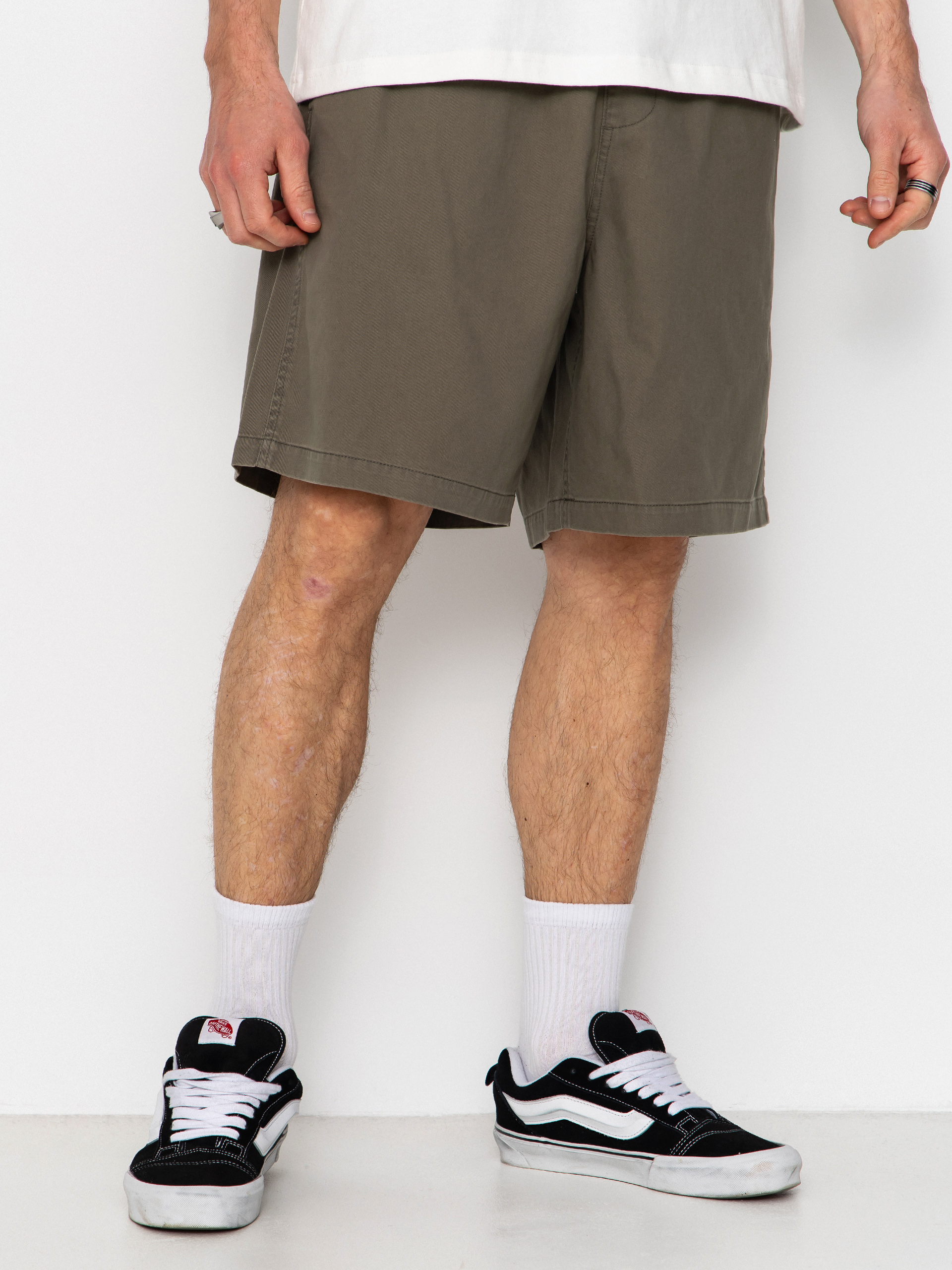 Szorty OBEY Theo Easy (smokey olive faded wash)