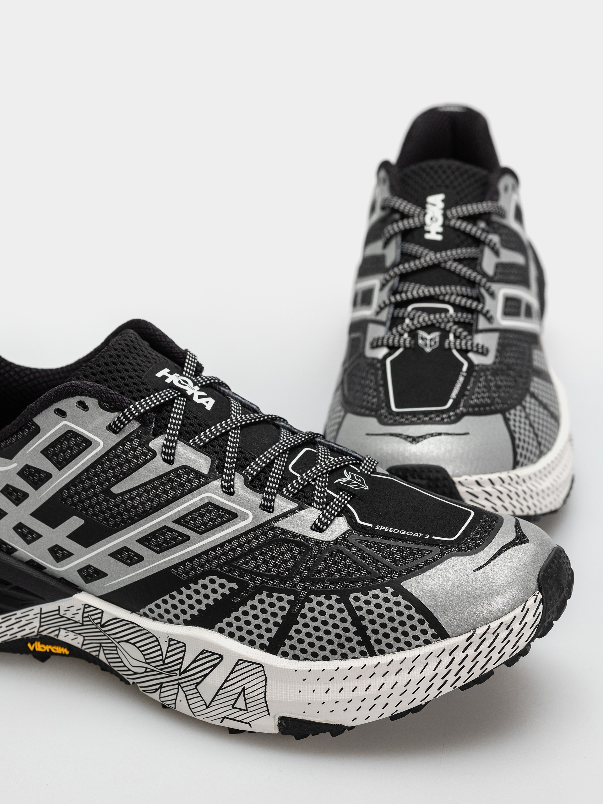 Buty Hoka Speedgoat 2 TS (black/stardust)