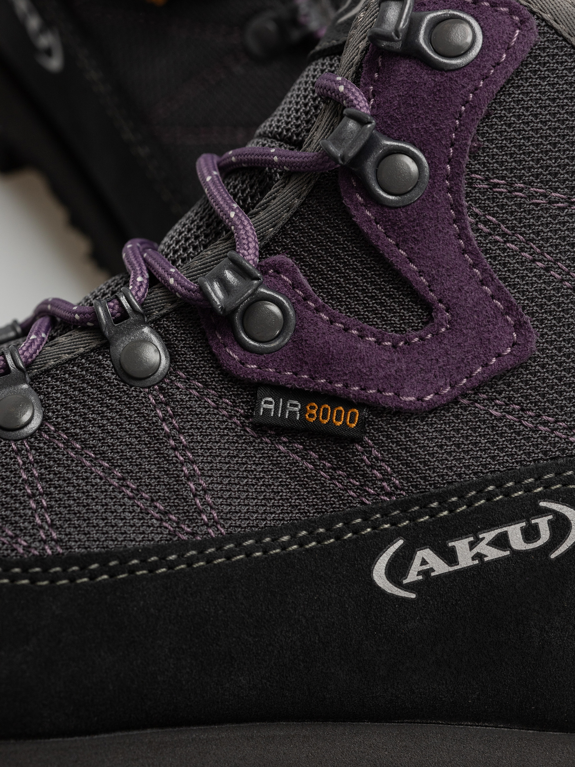 Buty AKU Trekker Lite III GTX Wmn (anthracite/violet)