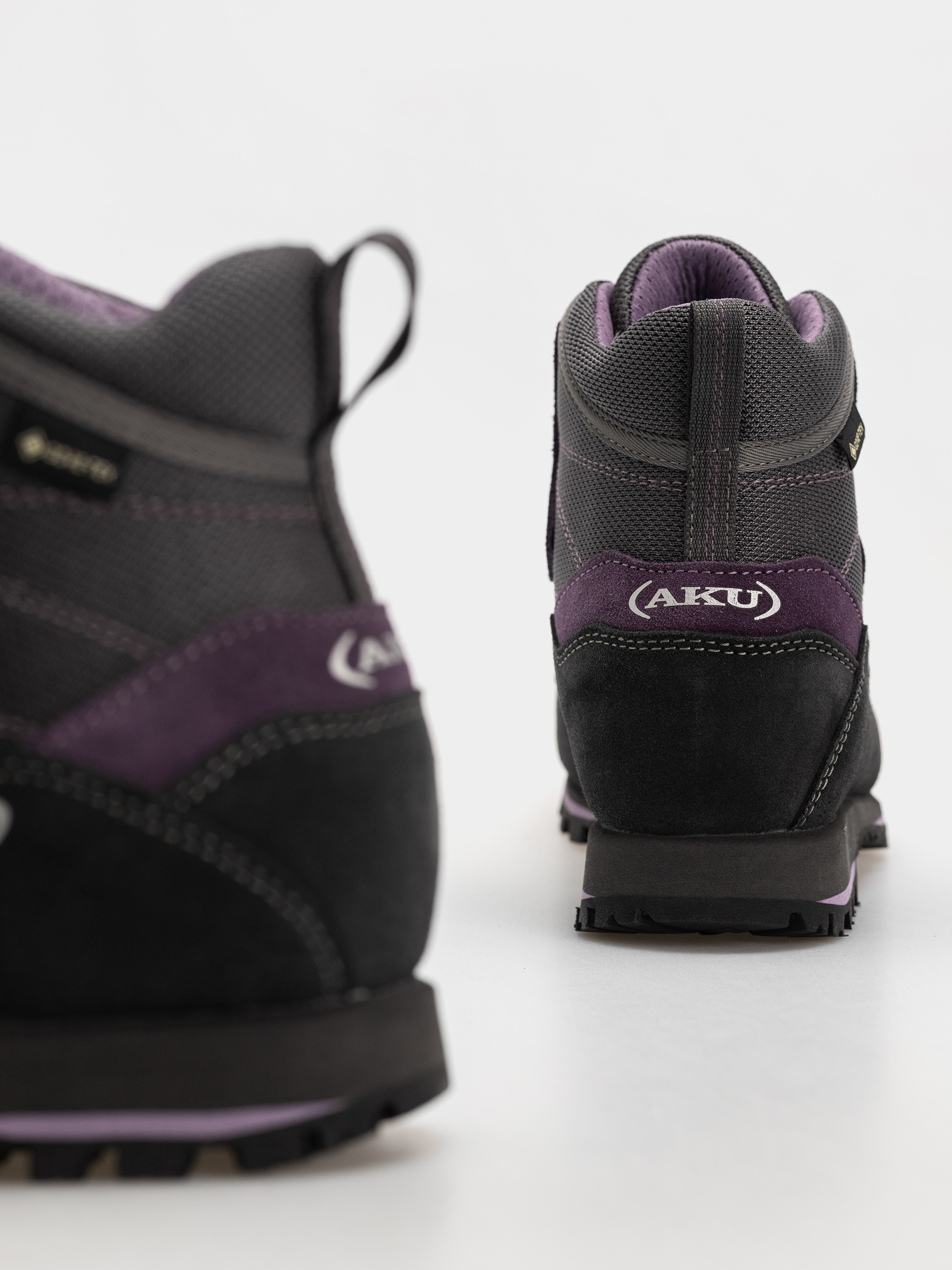 Buty AKU Trekker Lite III GTX Wmn (anthracite/violet)