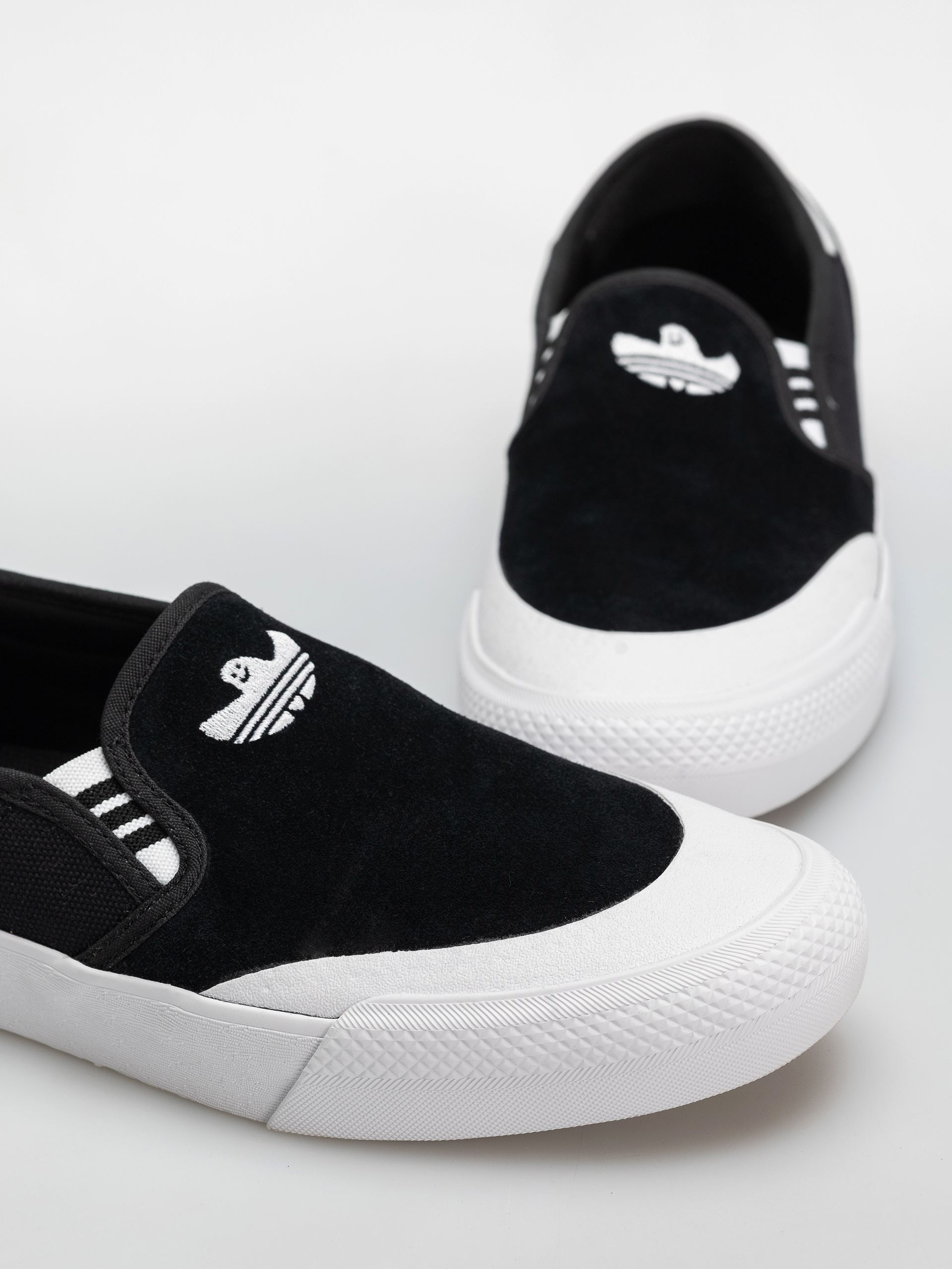 Buty adidas Shmoofoil Slip Rx (cblack/ftwwht/gum4)