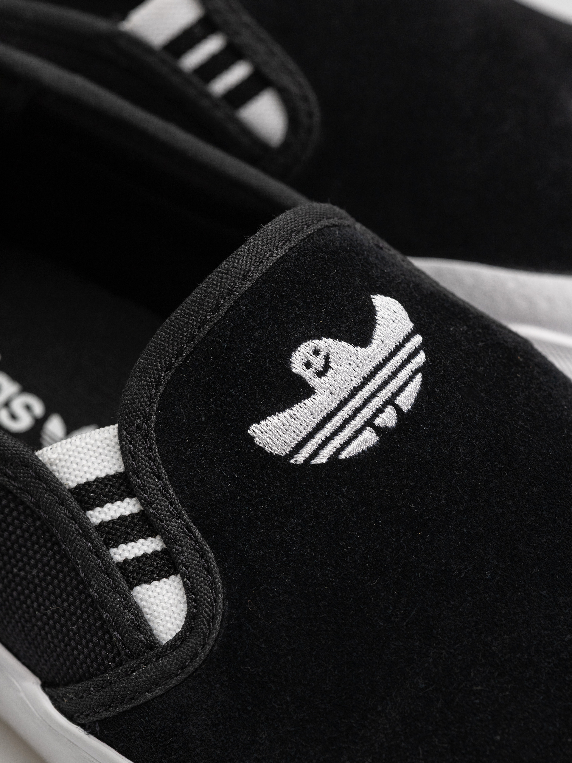 Buty adidas Shmoofoil Slip Rx (cblack/ftwwht/gum4)