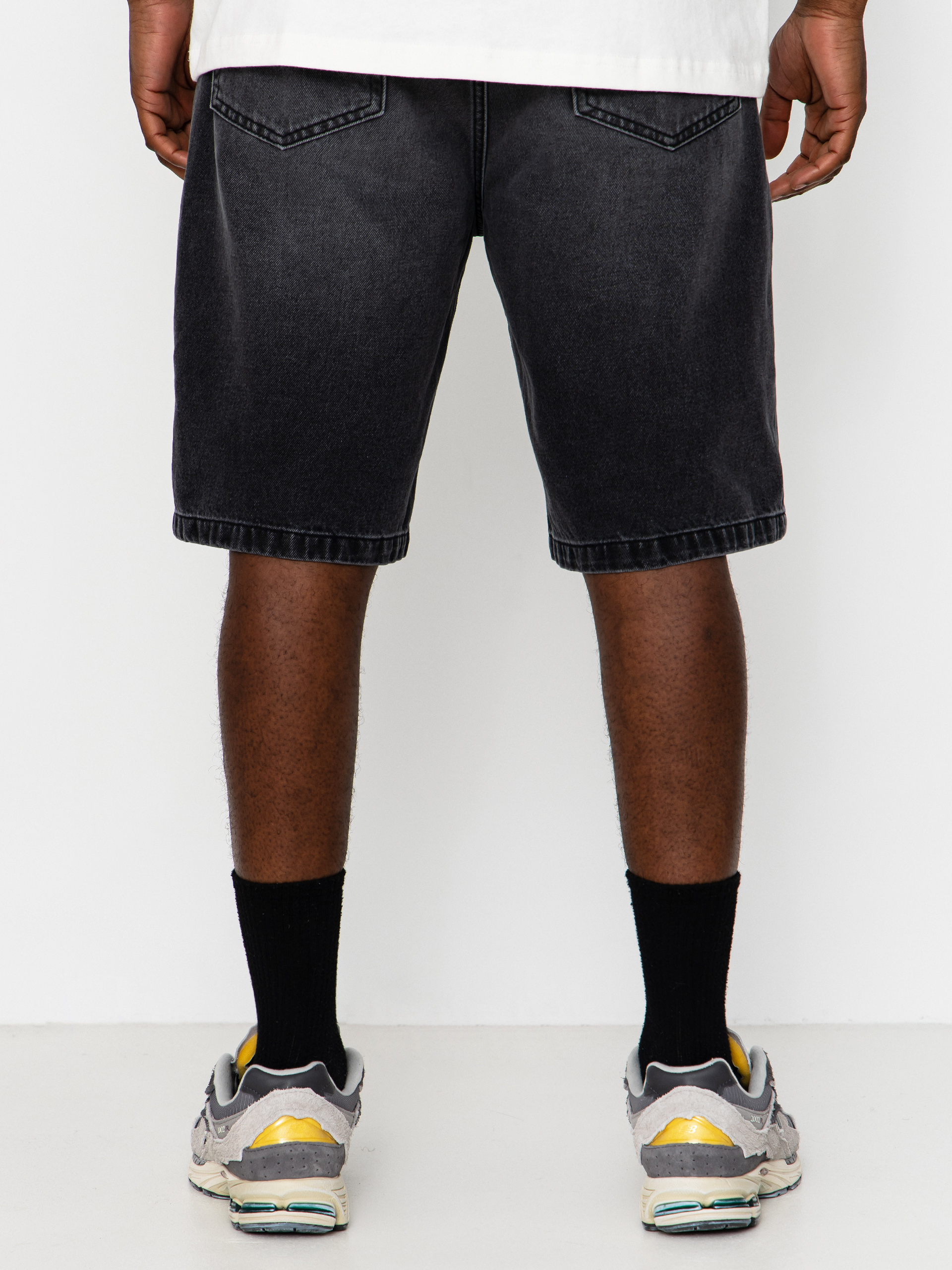 Szorty Carhartt WIP Landon (black worn bleached)