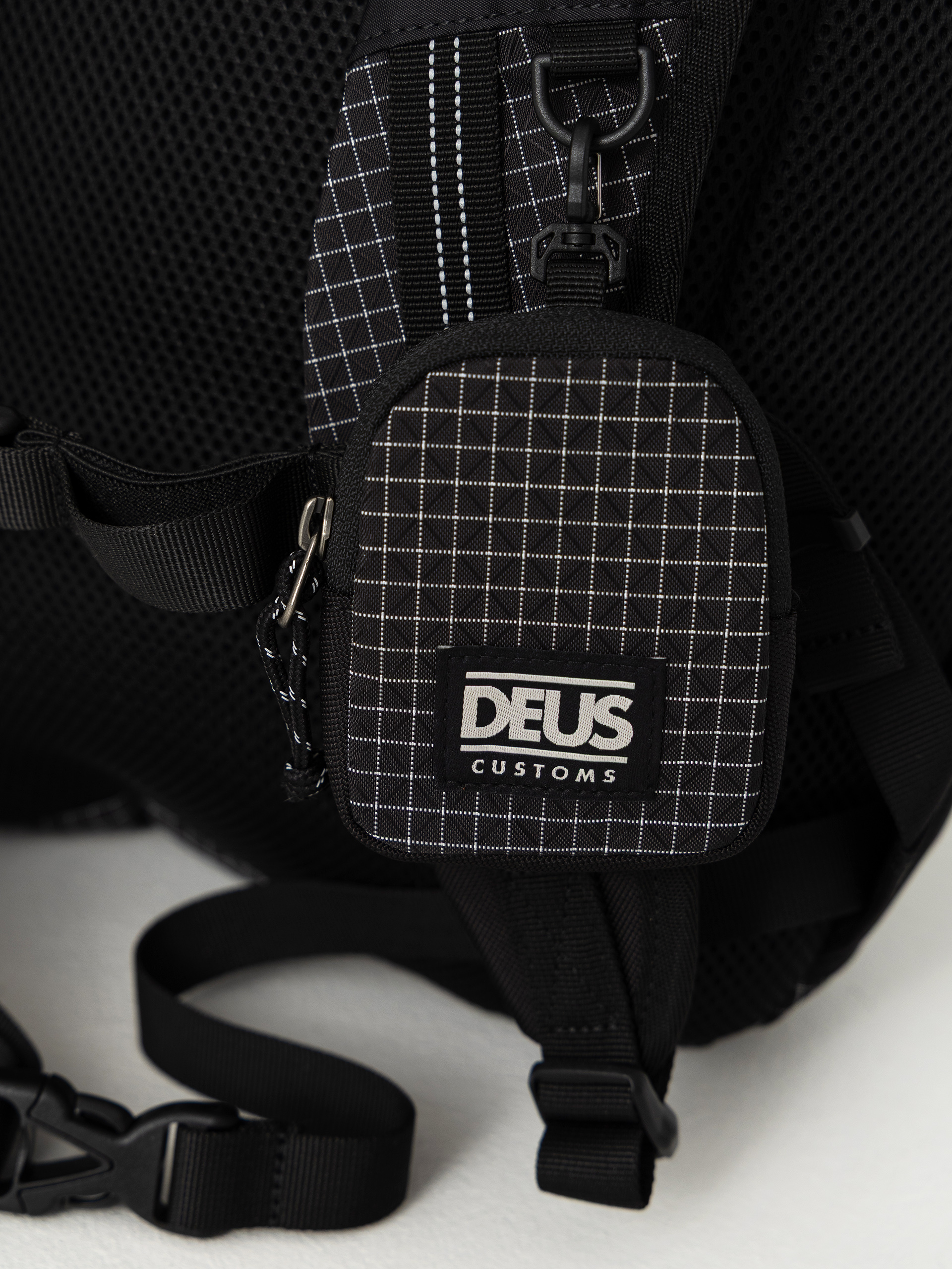 Plecak Deus Ex Machina Field (black)