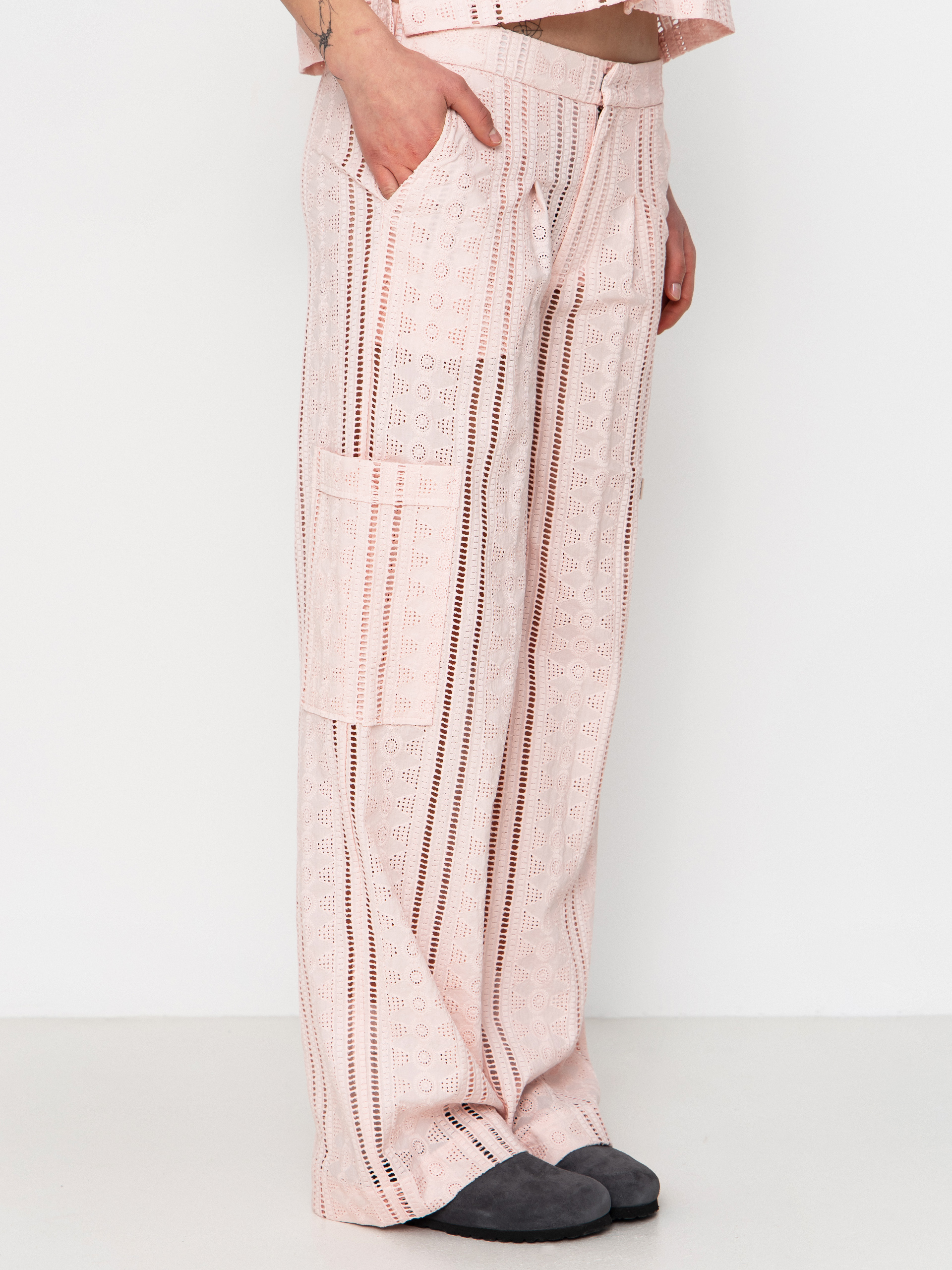 Spodnie Brixton The Mercer Wide Leg Trouser Wmn (chalk pink)