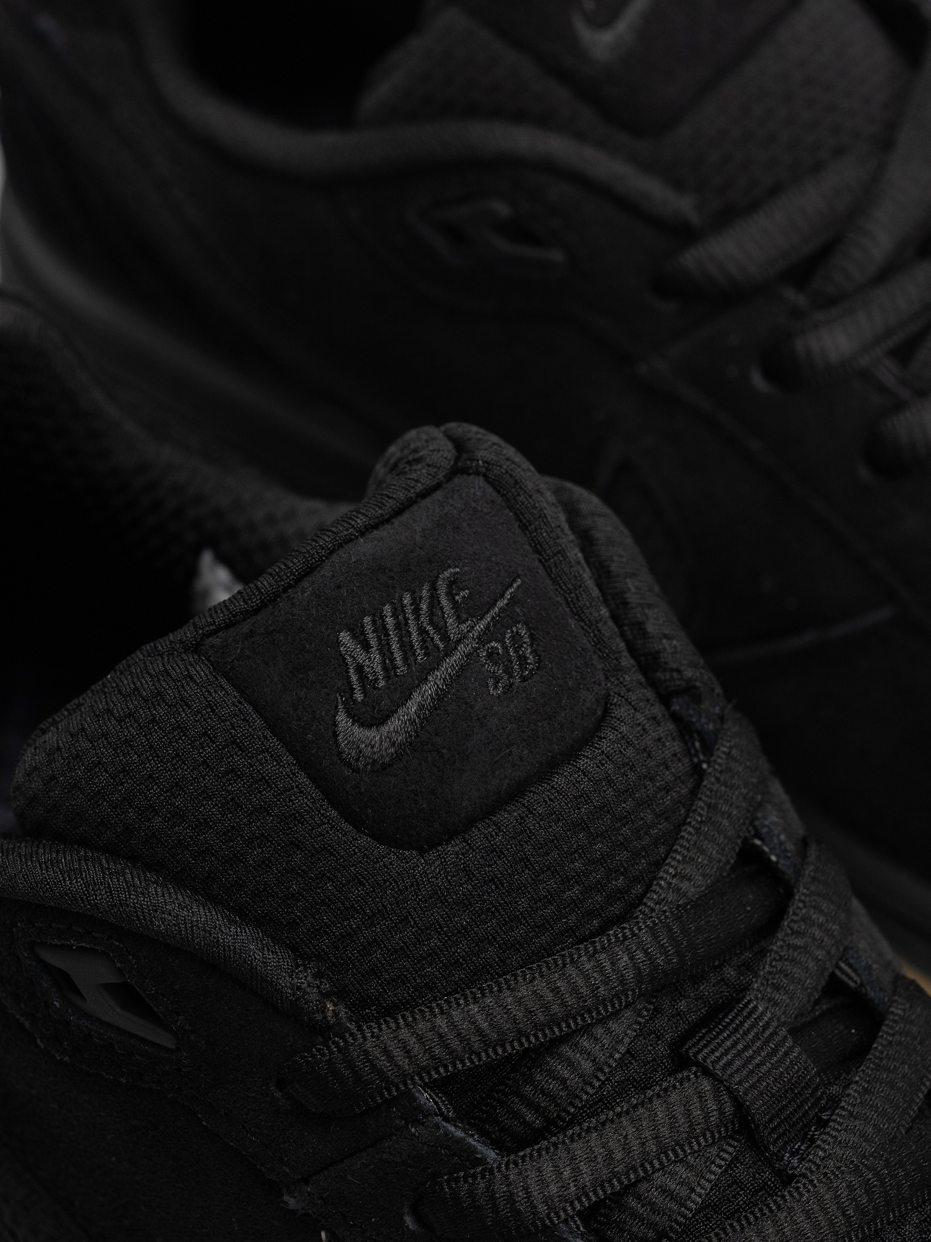 Buty Nike SB Paul Rodriguez Zoom Air Low (black/black/black/gum light brown)