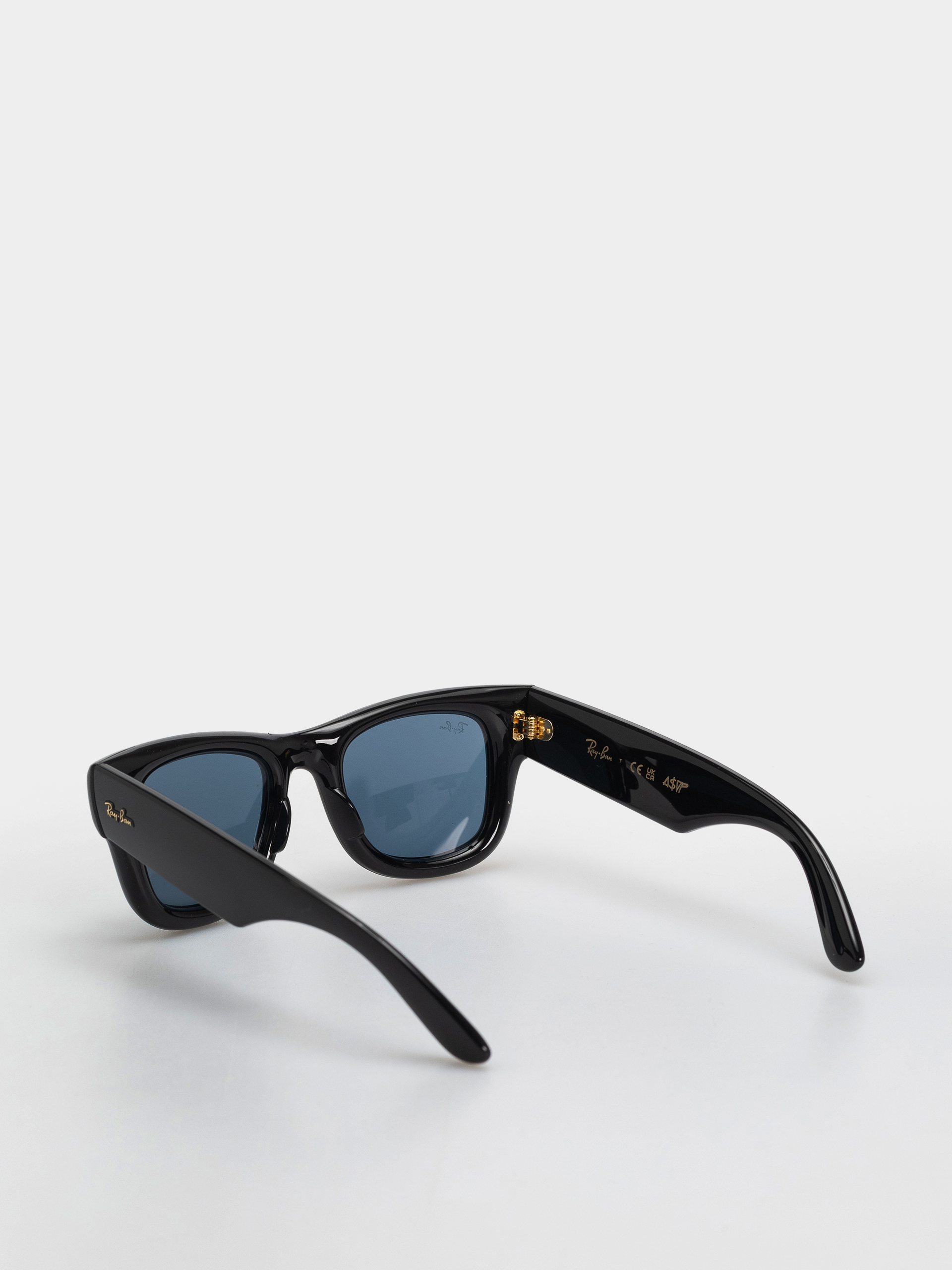 Okulary przeciwsłoneczne Ray-Ban Wayfarer Puffer (polerowany czarny/ciemnoniebieski)
