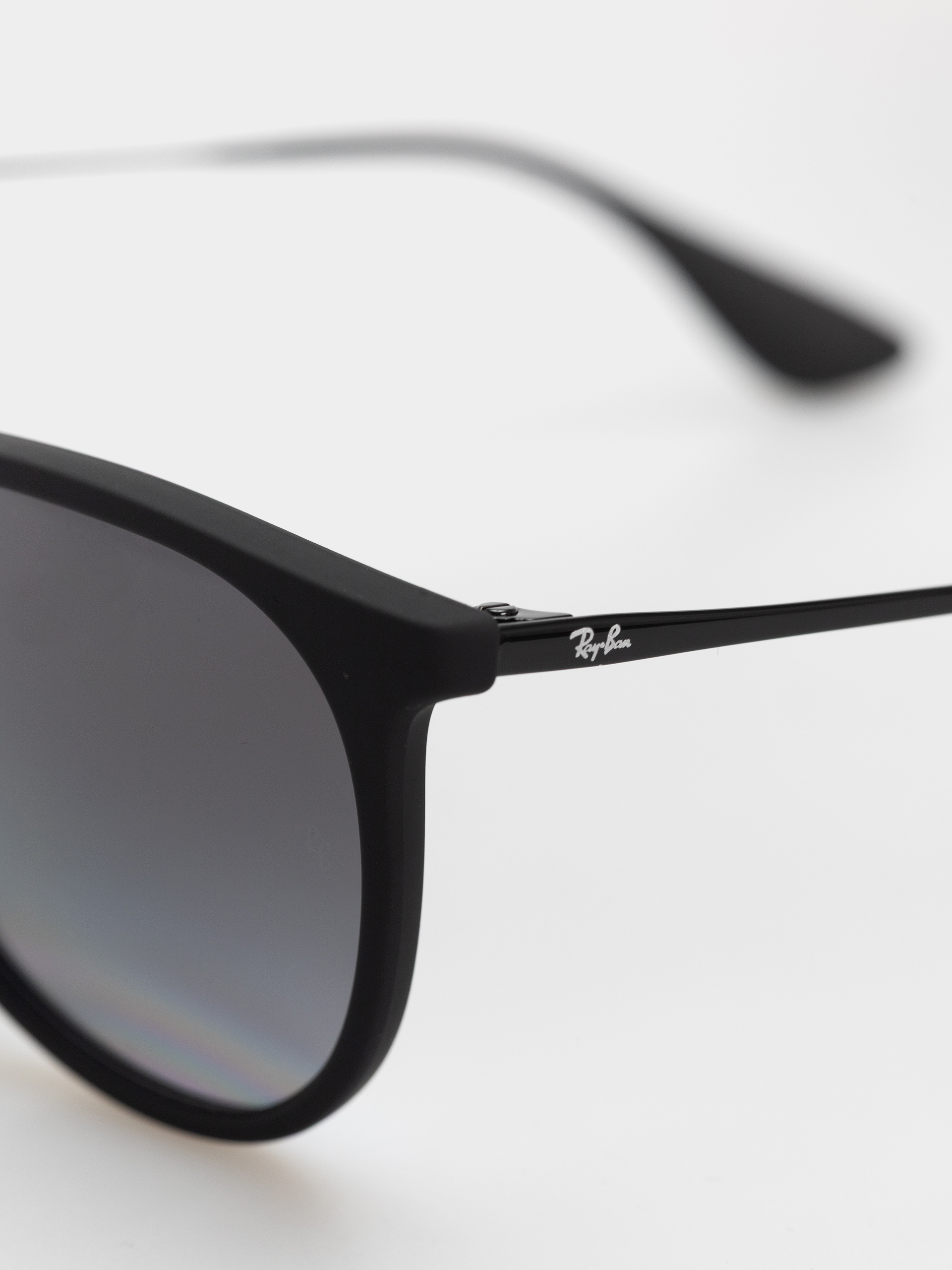 Okulary przeciwsłoneczne Ray-Ban Erika (matowy guma czarny/polaryzacyjne szary)
