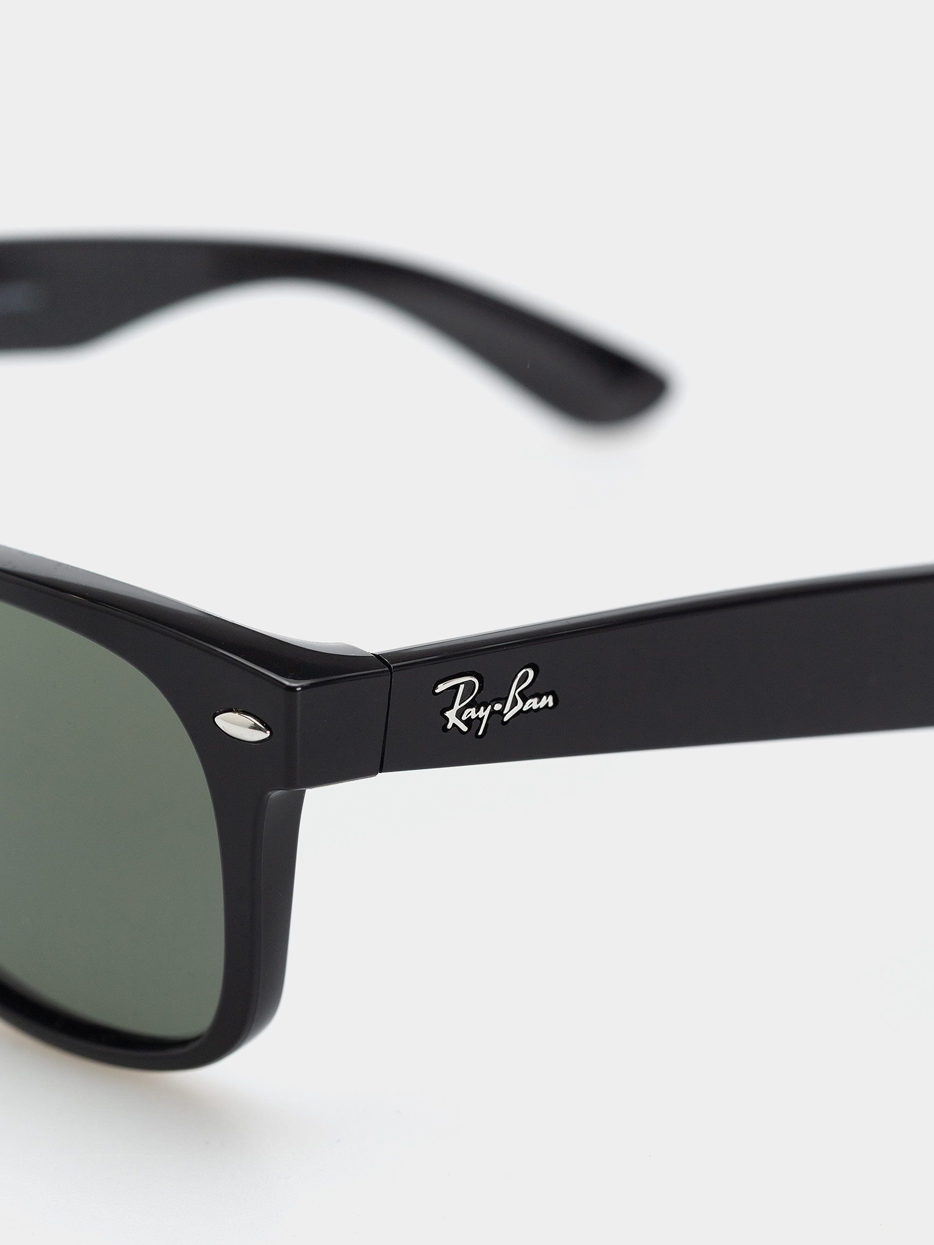 Okulary przeciwsłoneczne Ray-Ban New Wayfarer Classic (polerowany czarny/zielone z polaryzacją)