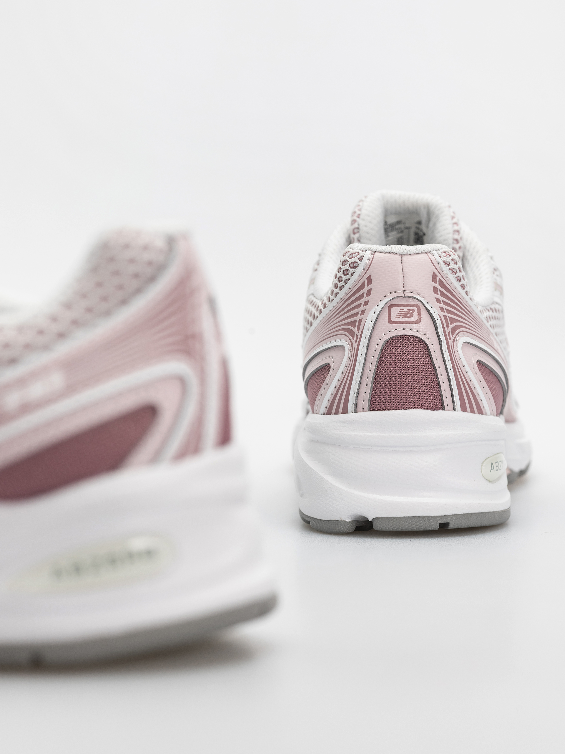 Buty New Balance 740 (rosewood/103 white)