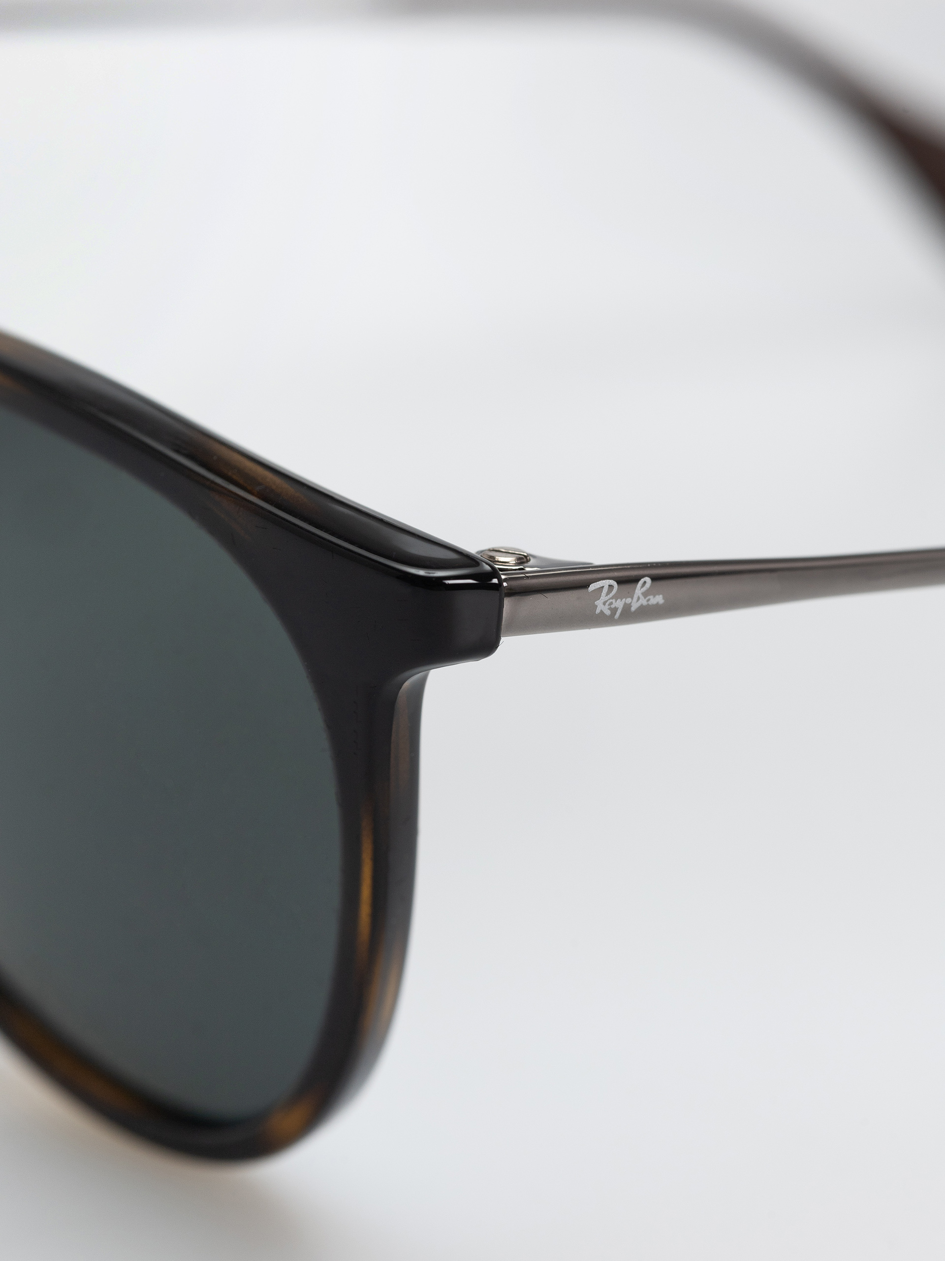 Okulary przeciwsłoneczne Ray-Ban Erika Classic (polerowany jasna havana/zielone g-15)