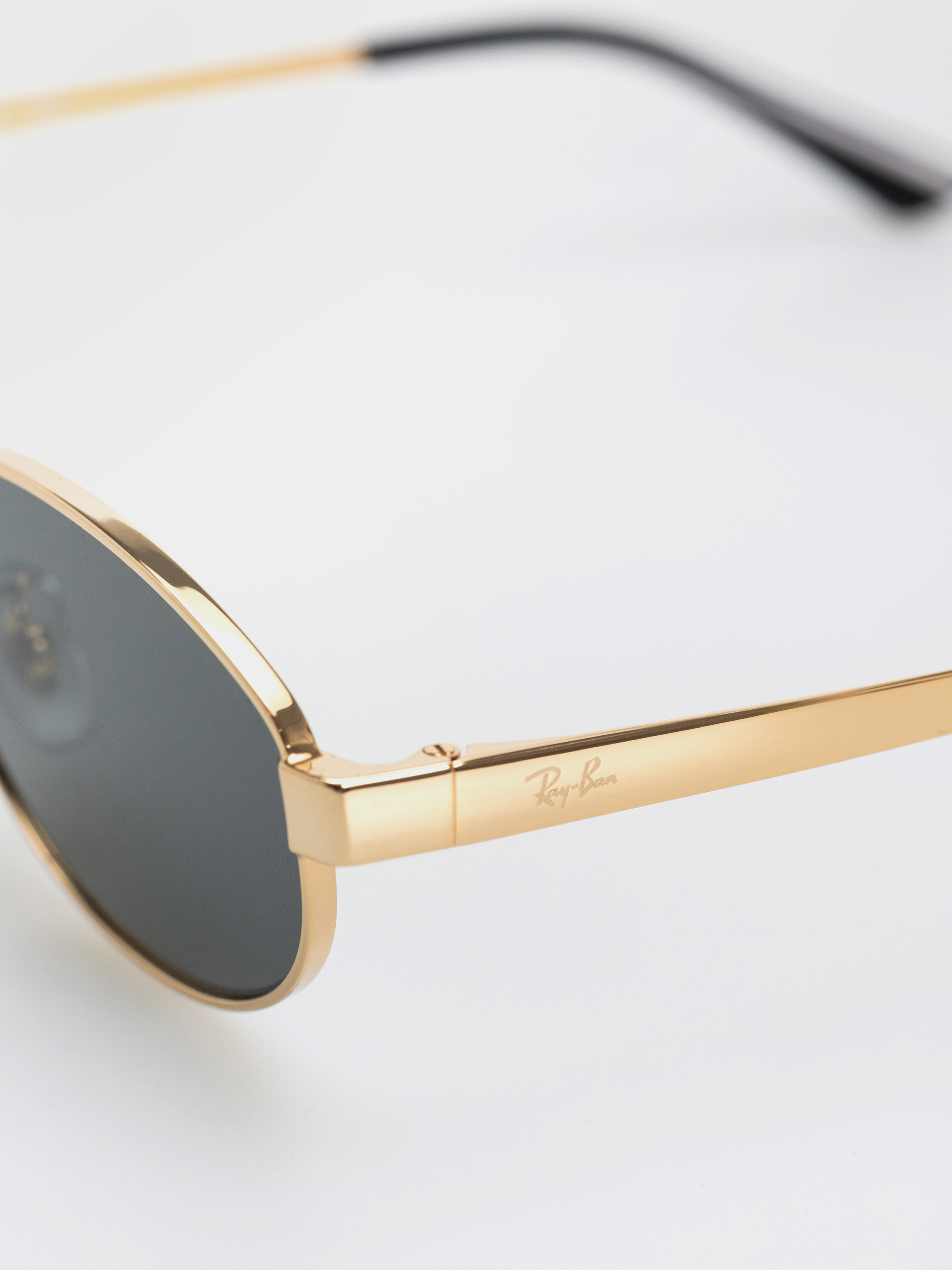 Okulary przeciwsłoneczne Ray-Ban Rb3774D (polerowany złoto arista/ciemnoszary)