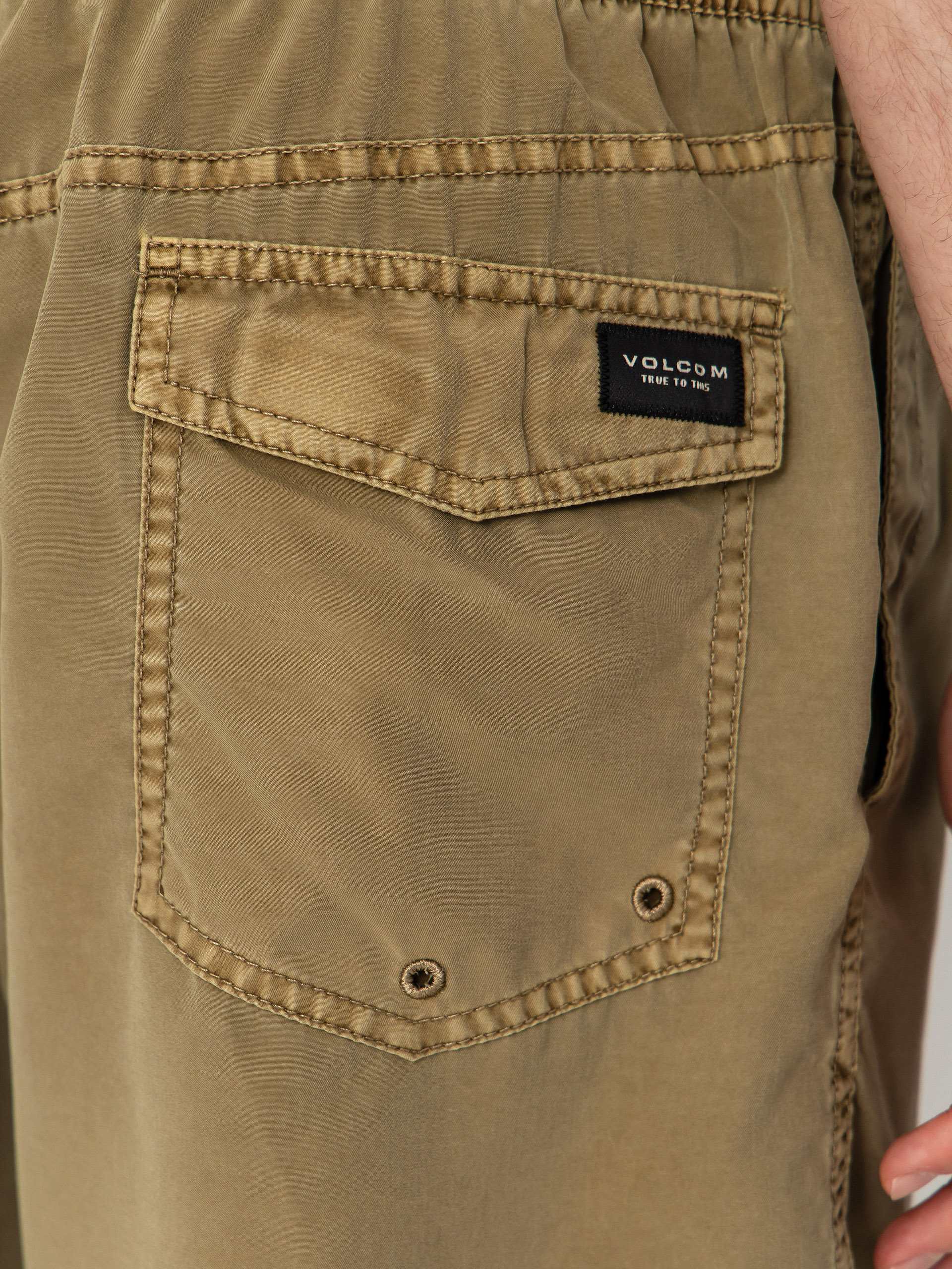 Szorty Volcom Center Trunk 17 (desert)