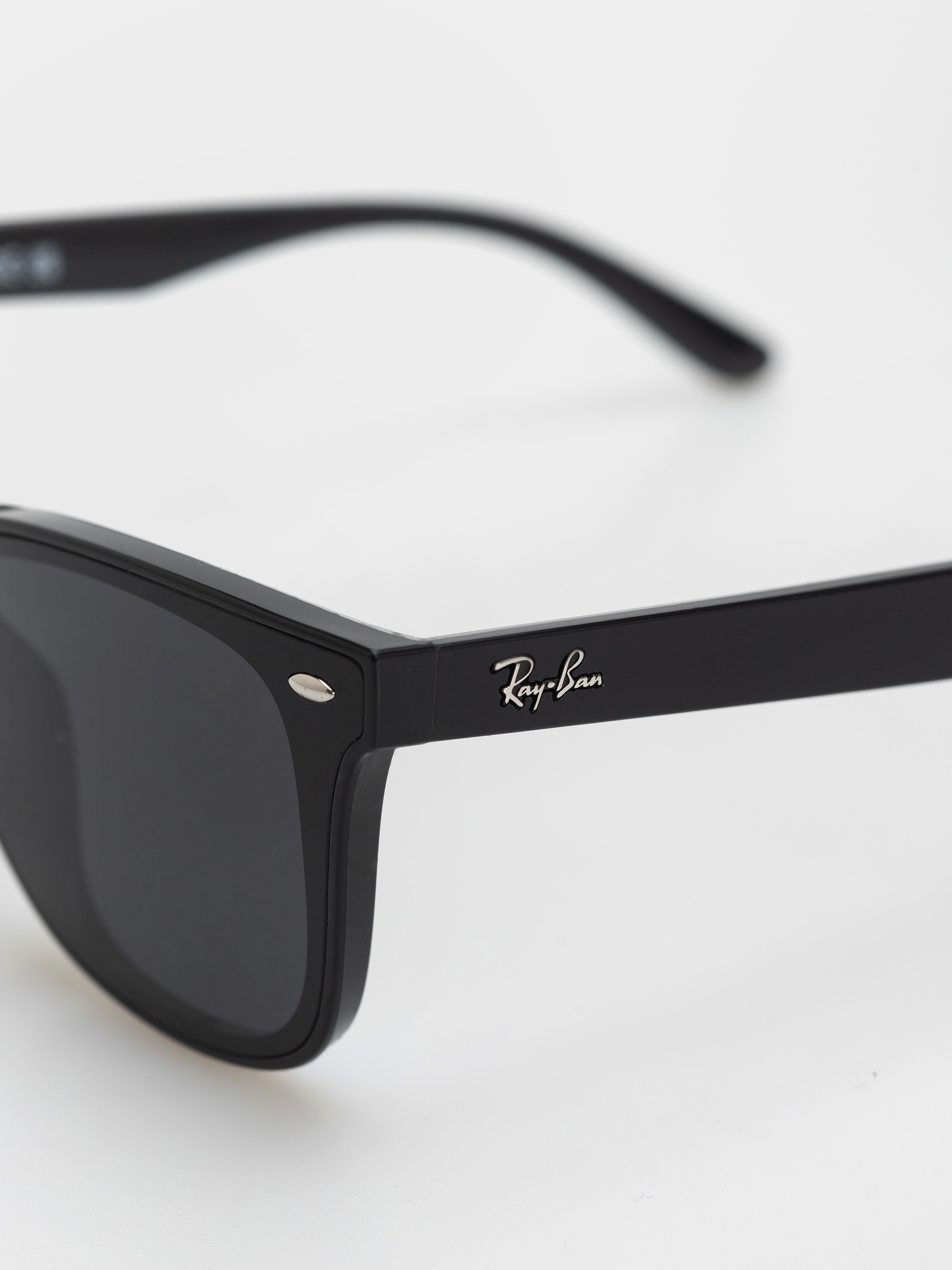 Okulary przeciwsłoneczne Ray-Ban Rb4420 (polerowany czarny/ciemnoszary)