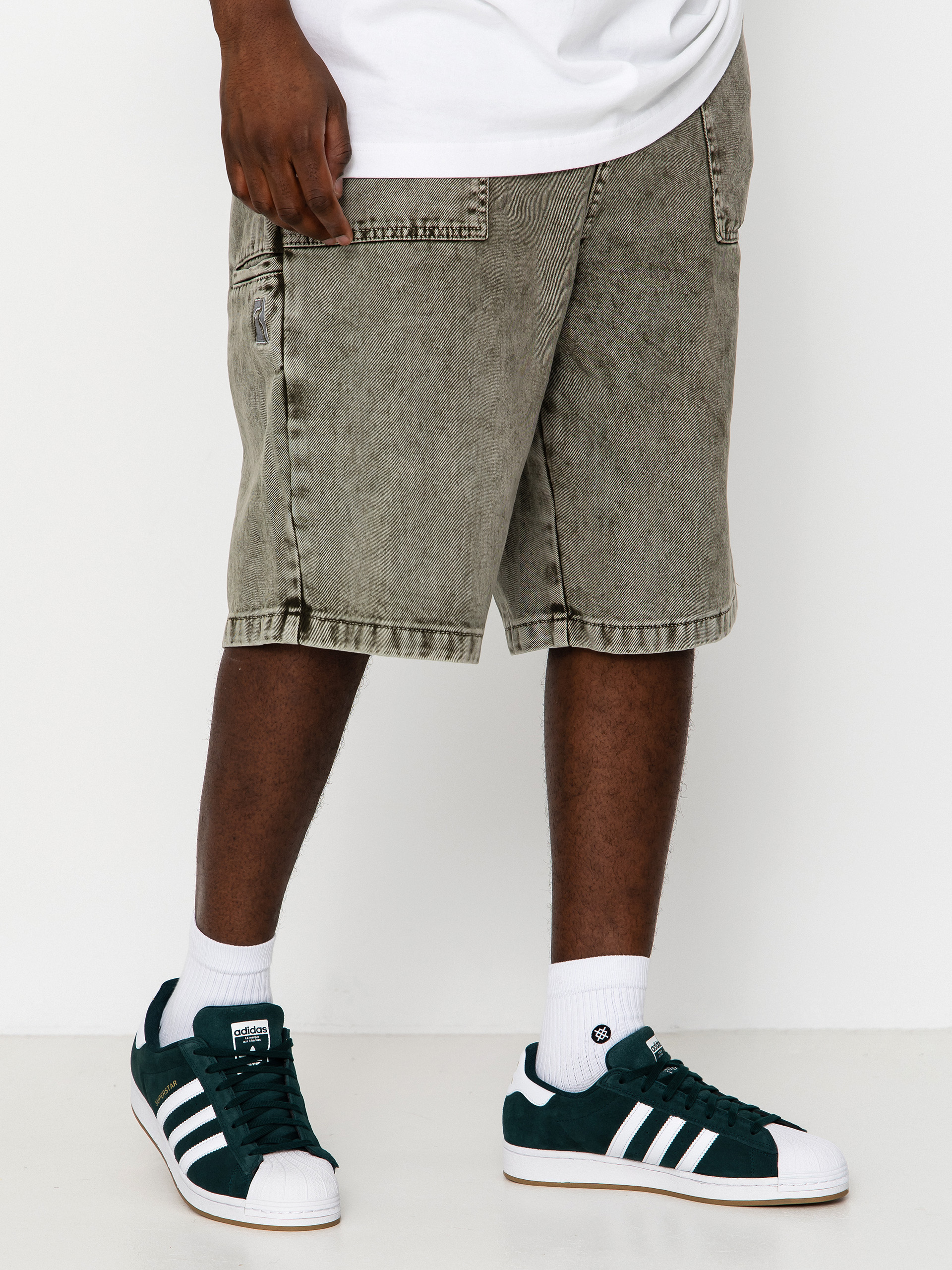 Szorty Poetic Collective Painter (grey denim wash)
