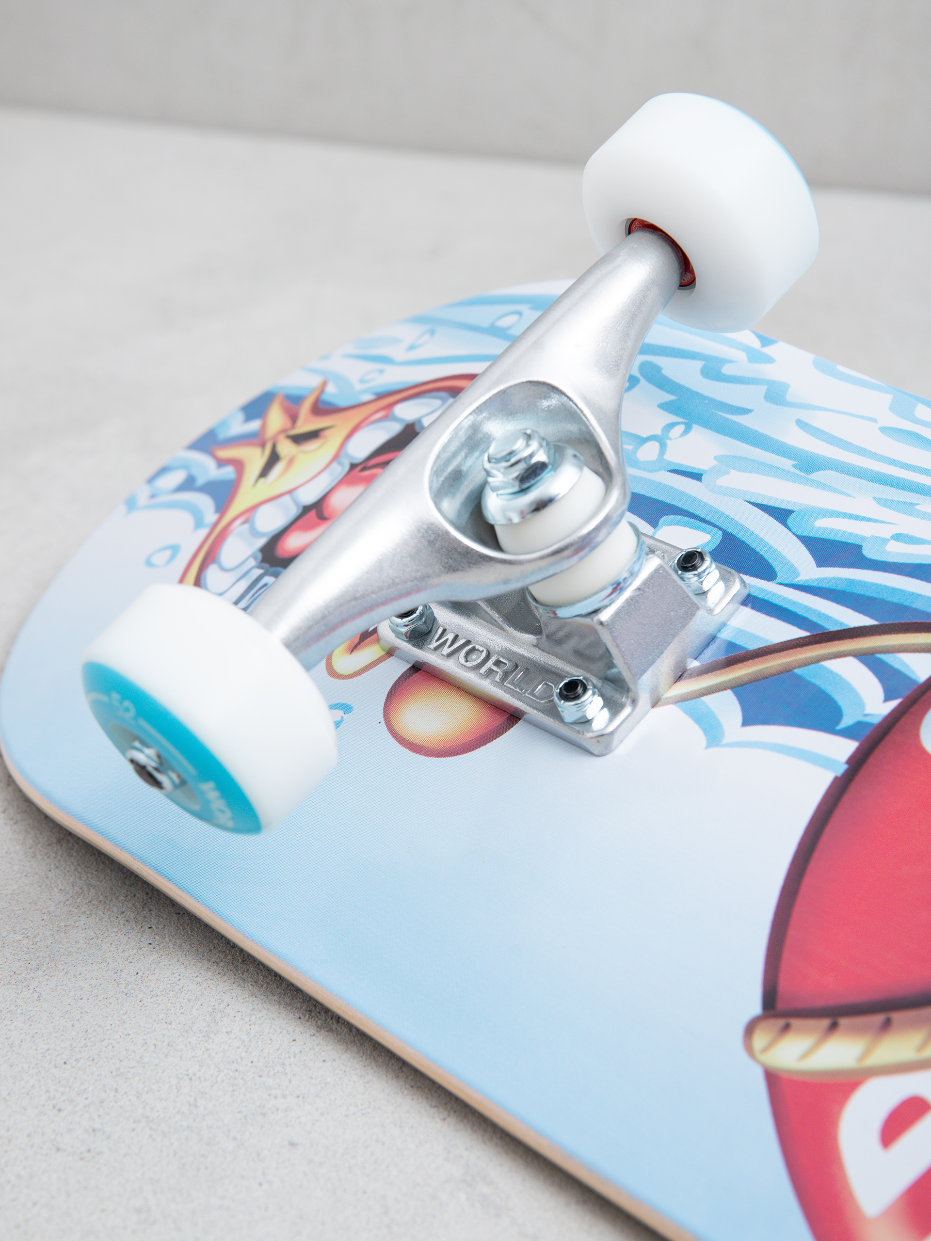 Deskorolka World Industries Speedboat Willy