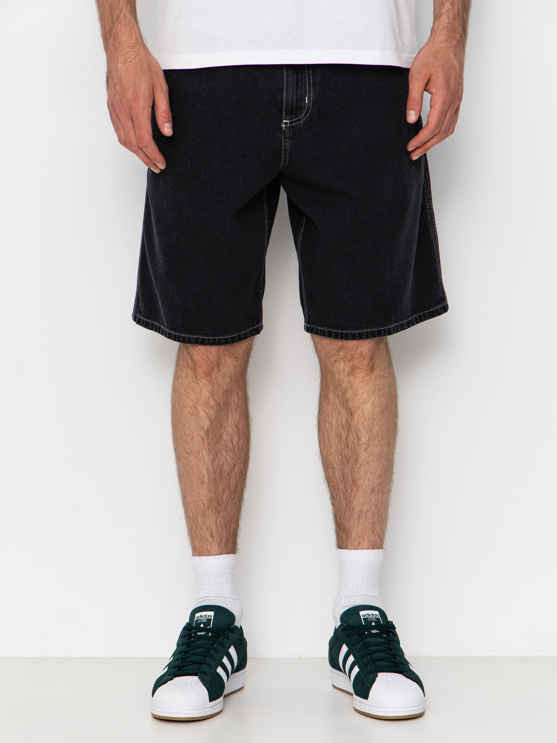 Szorty Carhartt WIP Simple (black heavy stone wash)
