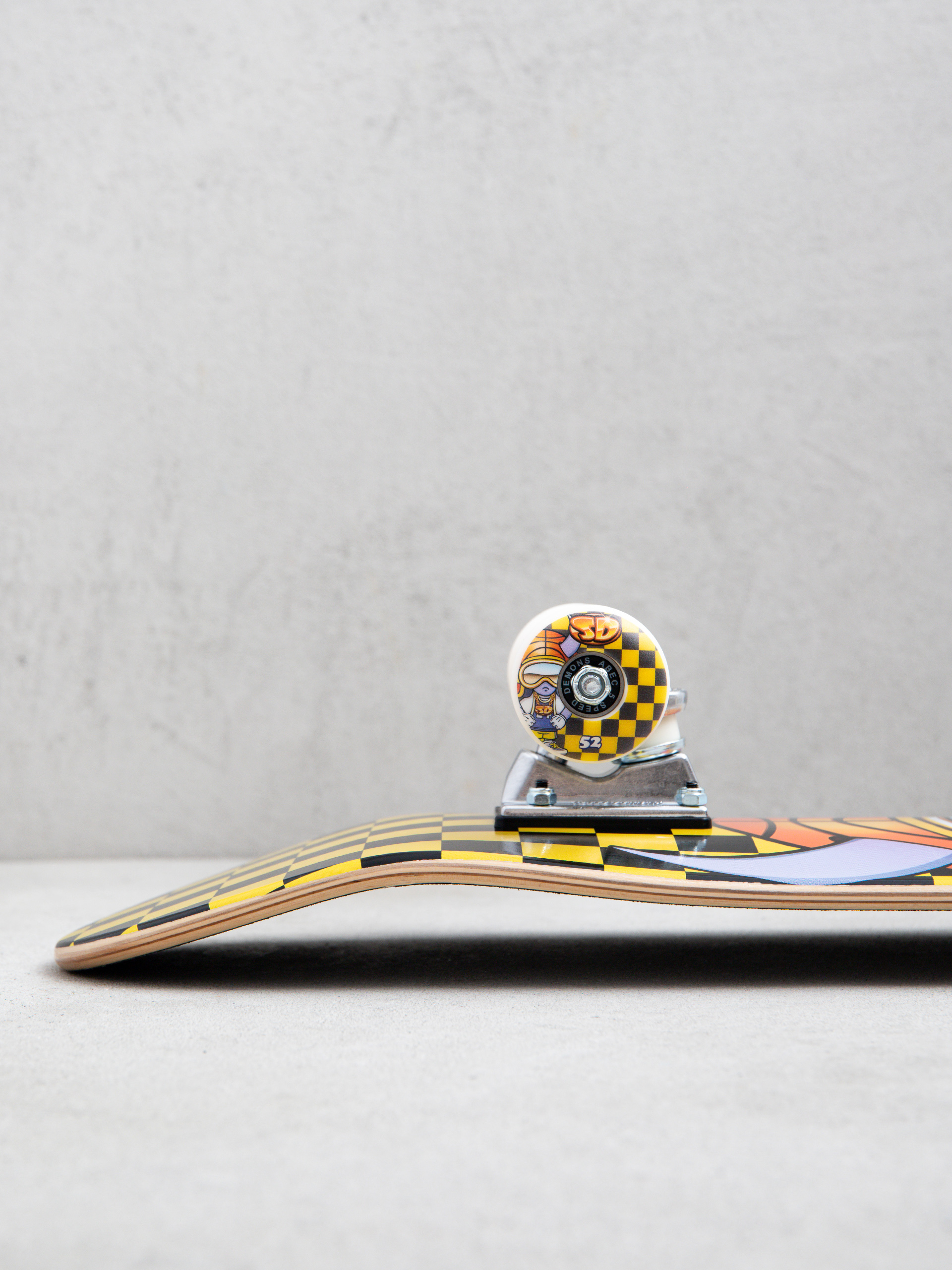 Deskorolka Speed Demons Baller (black/yellow checks)