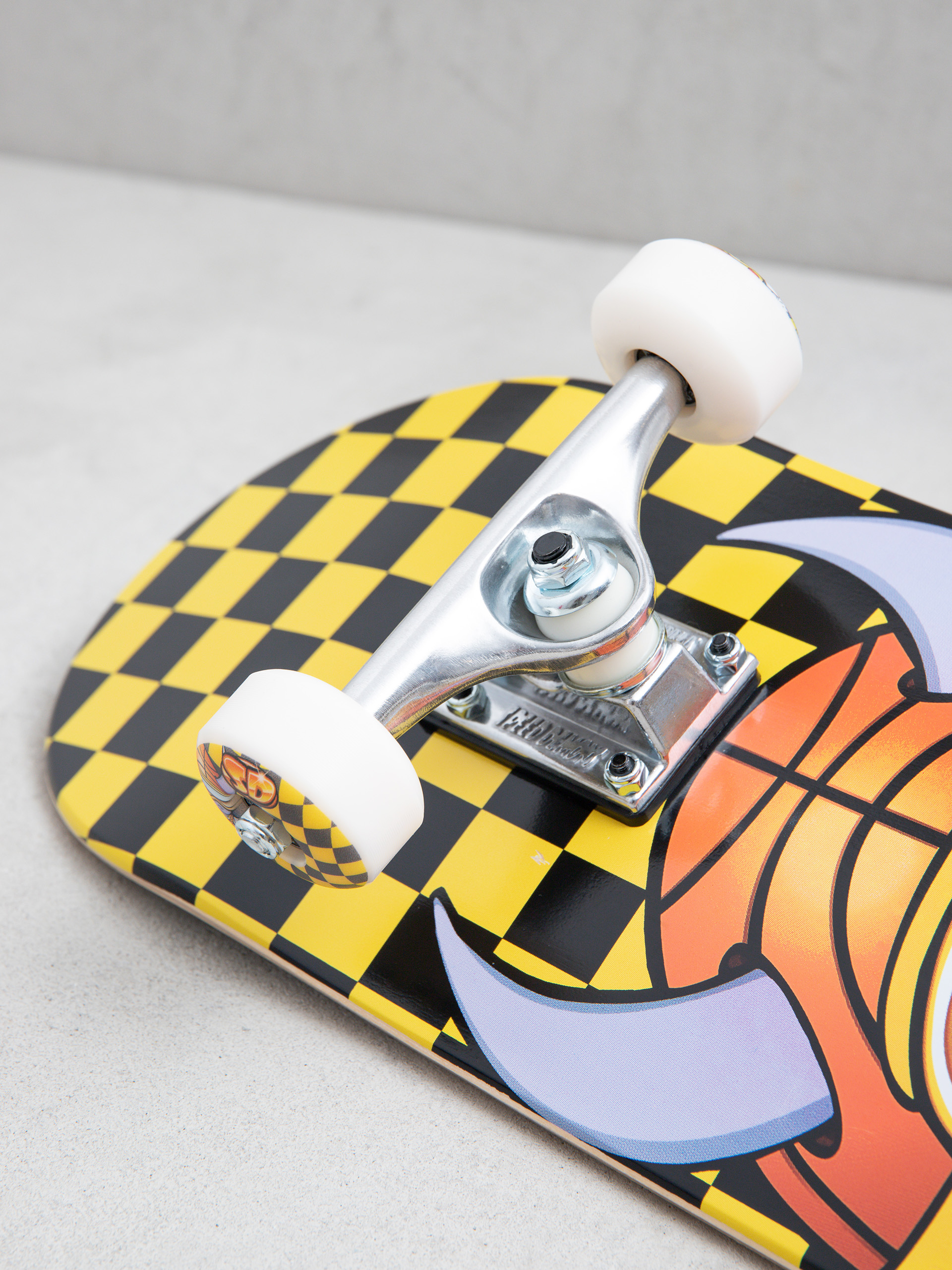 Deskorolka Speed Demons Baller (black/yellow checks)