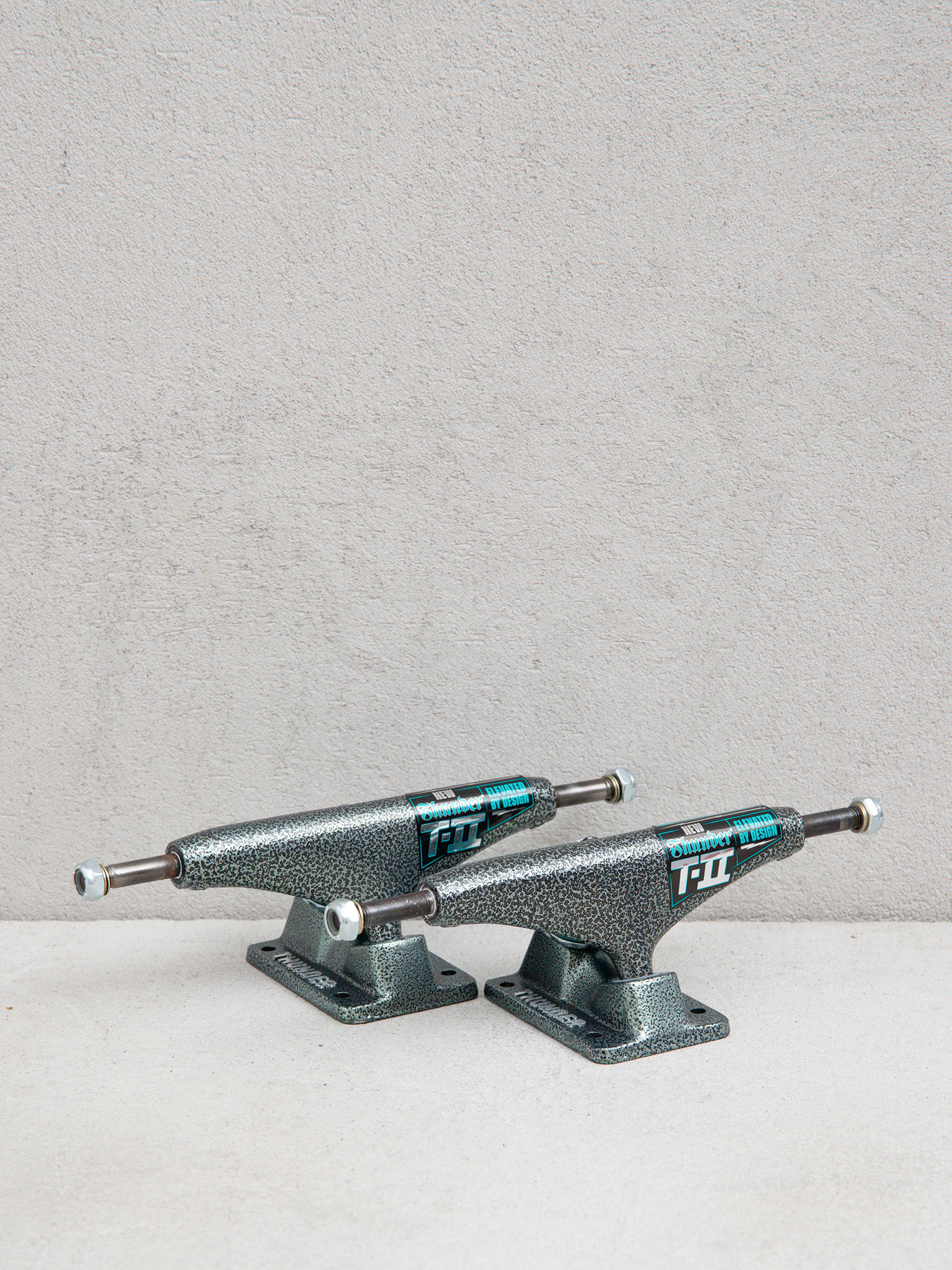 Traki Thunder Team T II Leviathan (black/teal)