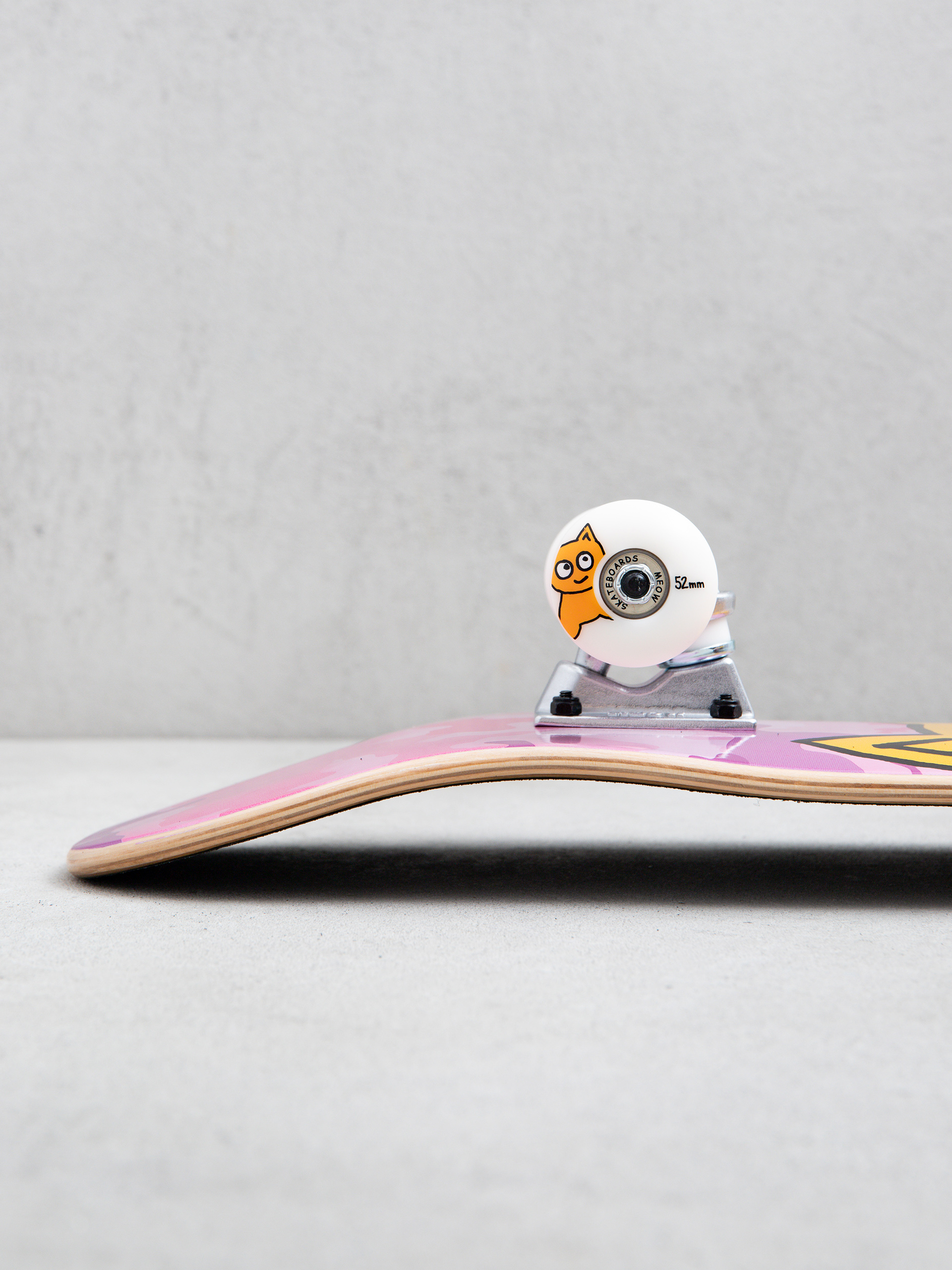 Deskorolka Meow Skateboards Big Cat (camo pink)