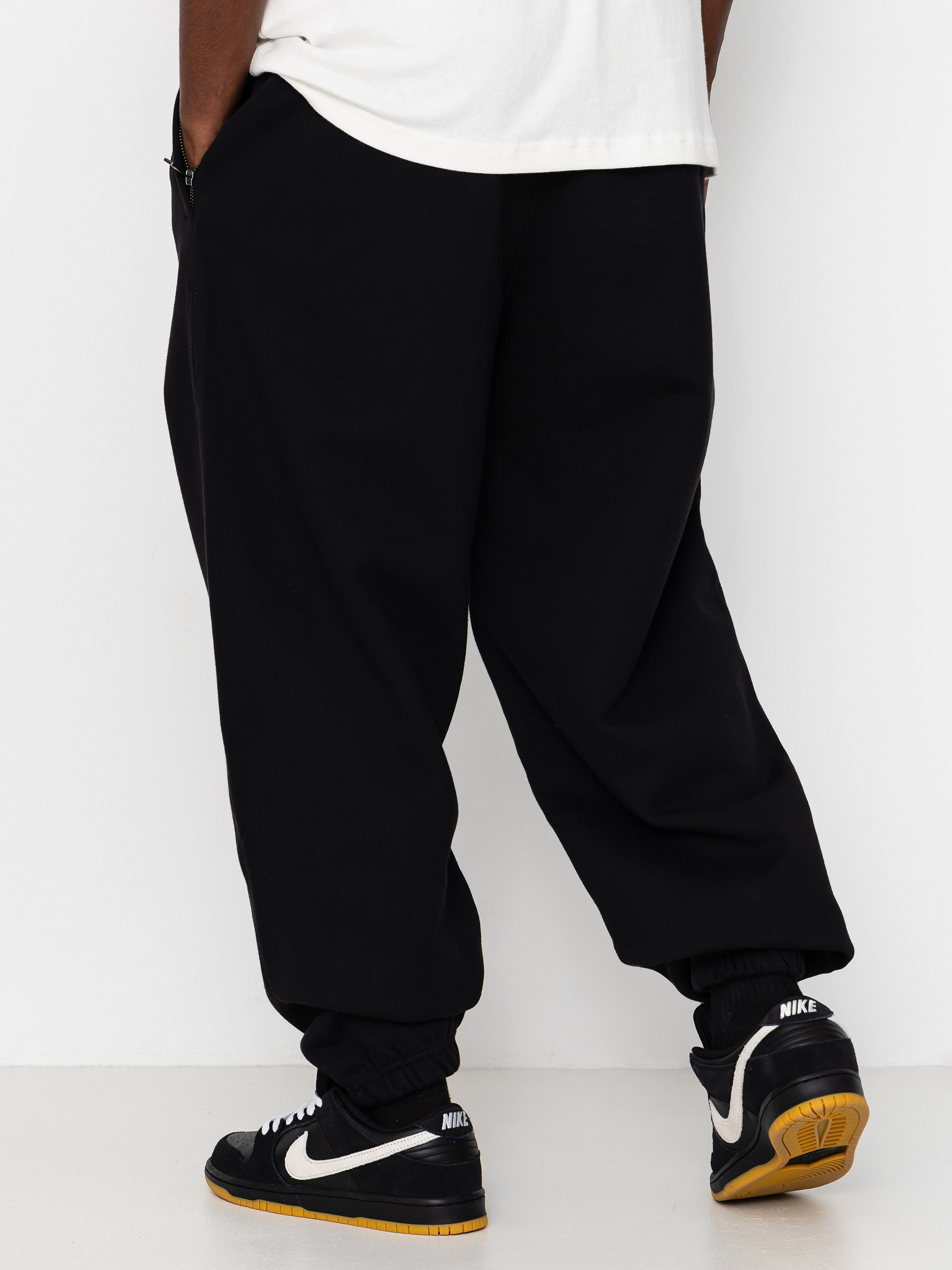 Spodnie Nike SB Solo Swoosh (black/black/white)