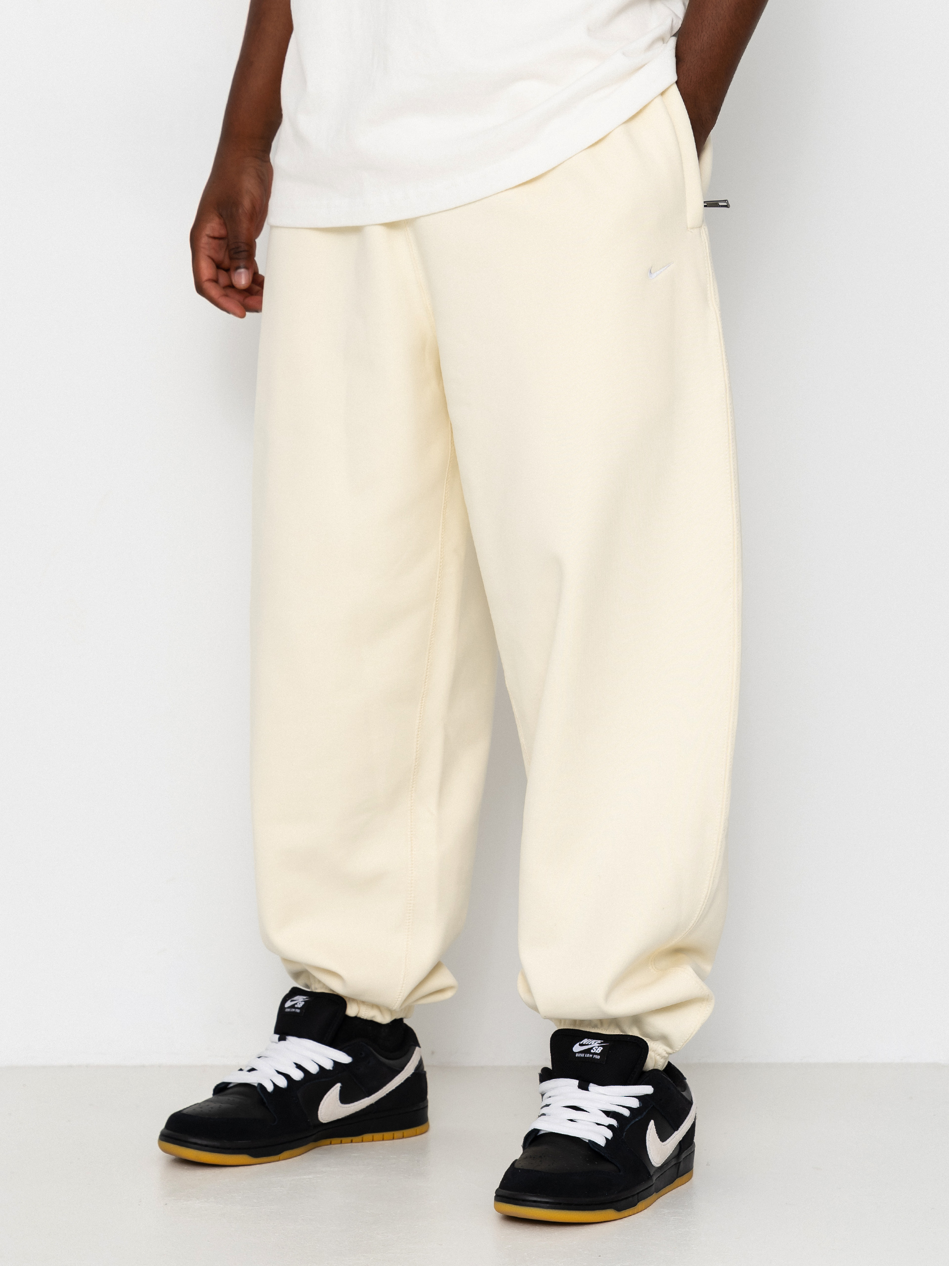 Spodnie Nike SB Solo Swoosh (coconut milk/white)