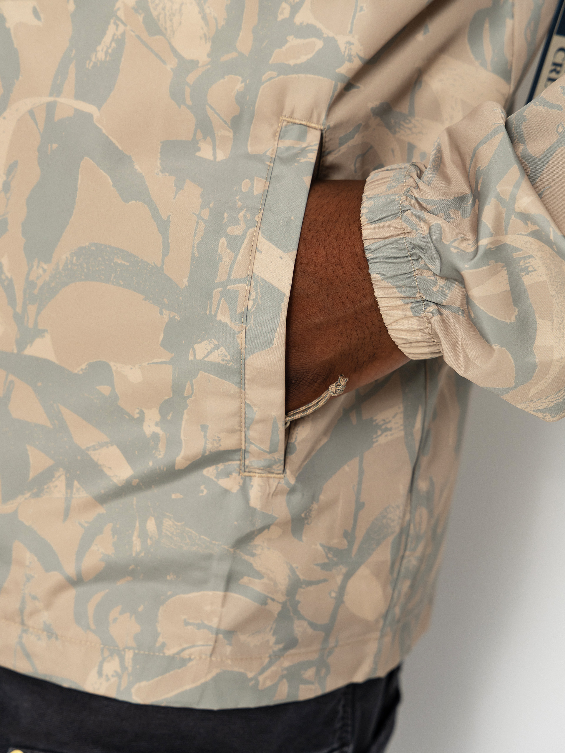 Kurtka Salty Crew Surface Windbreaker (light camo)