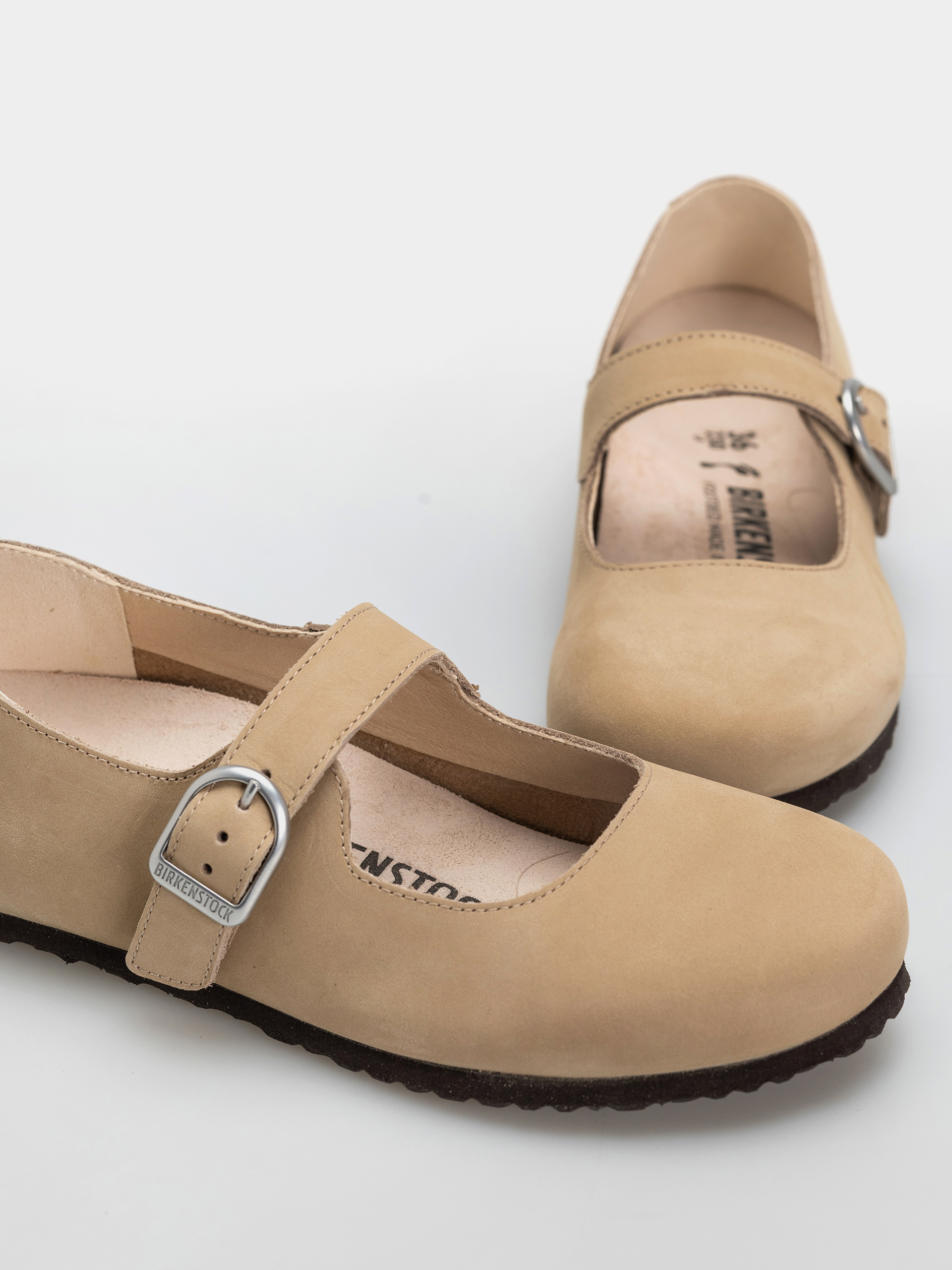 Klapki Birkenstock Santa Clarita Nubuck Leather Narrow Wmn (sandcastle)