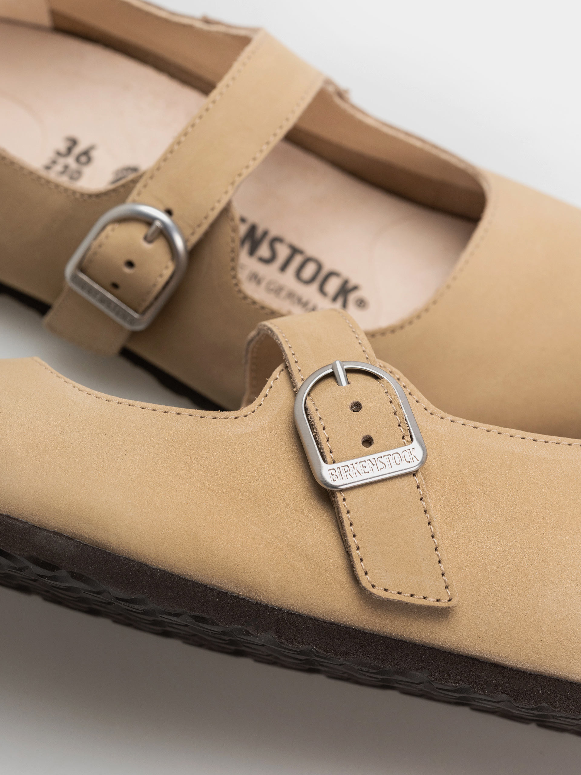 Klapki Birkenstock Santa Clarita Nubuck Leather Narrow Wmn (sandcastle)