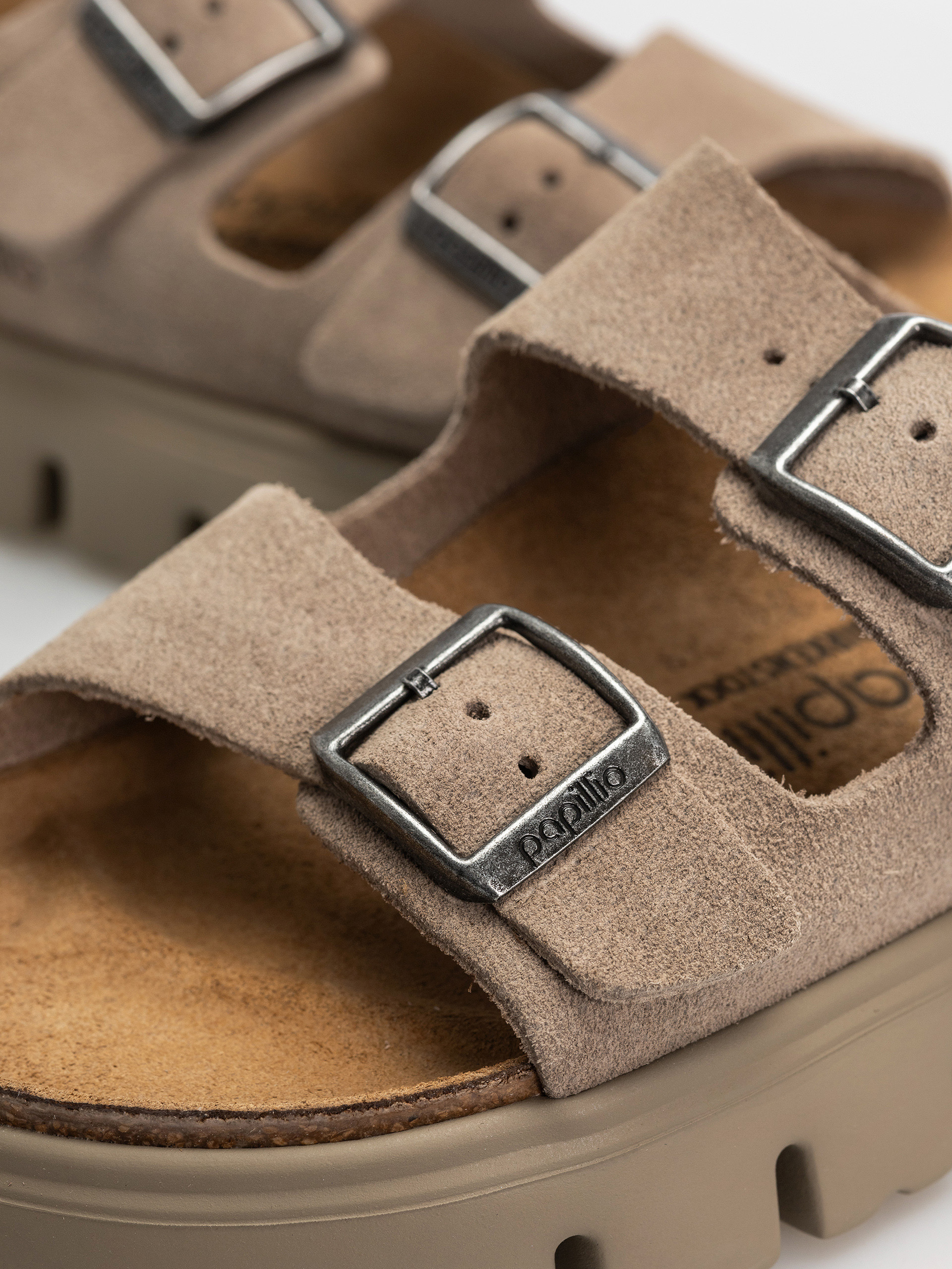 Klapki Birkenstock Arizona Chunky Suede Leather Narrow Wmn (taupe tonal)
