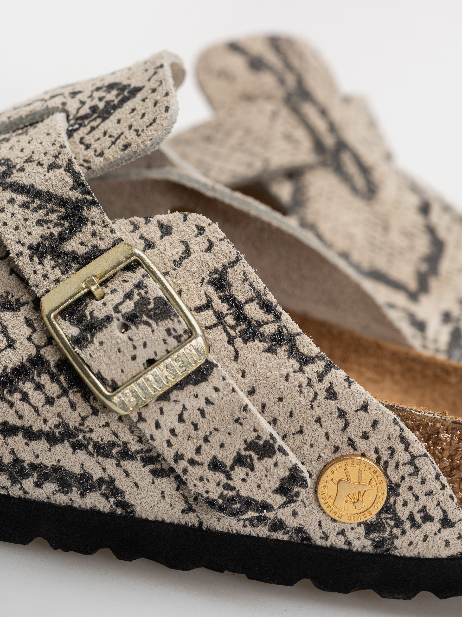Klapki Birkenstock Boston Rivet Logo Suede Leather Narrow Wmn (snake oyster)