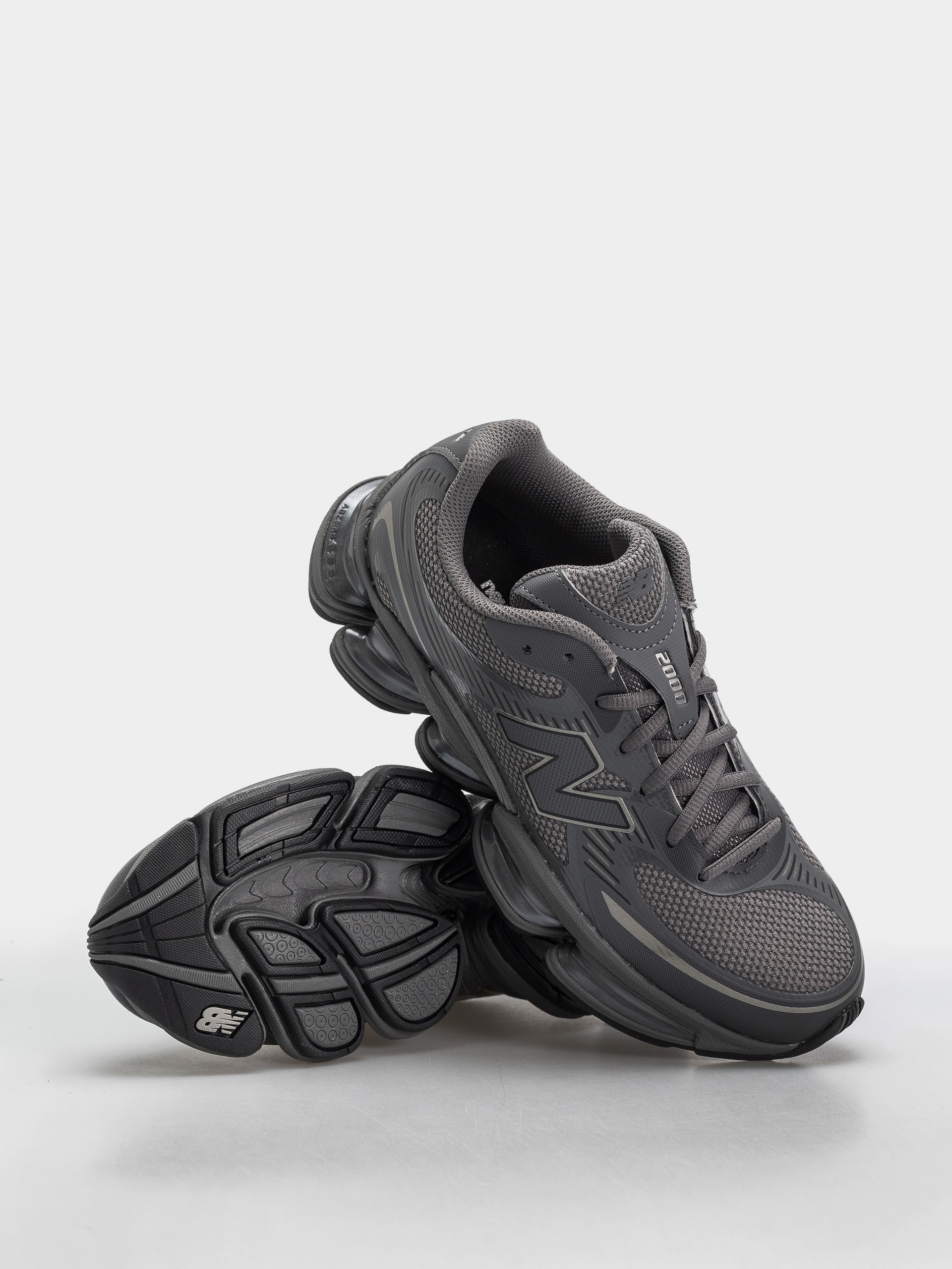 Buty New Balance 2000 (castlerock/castlerock)