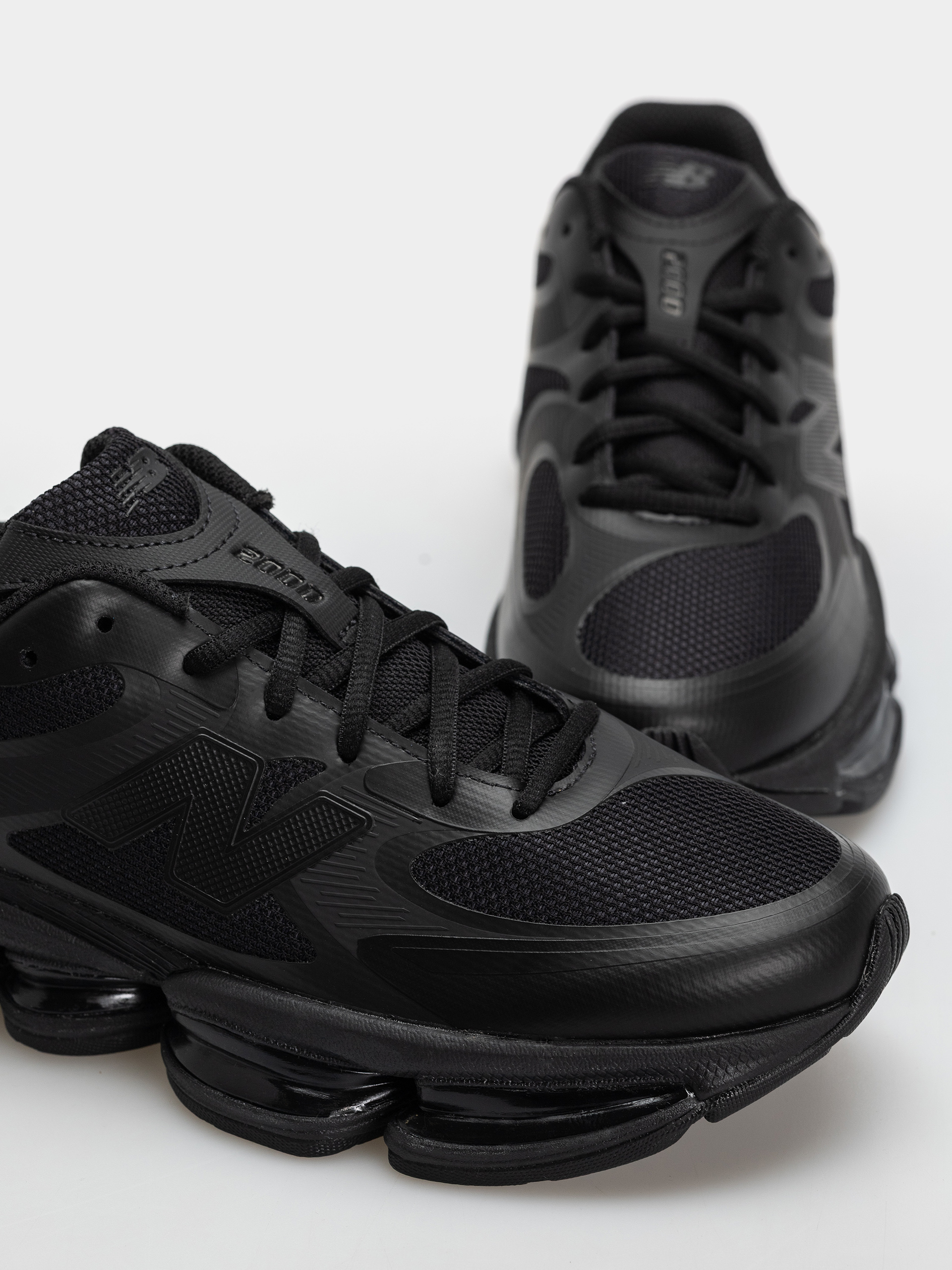 Buty New Balance 2000 (black/white)
