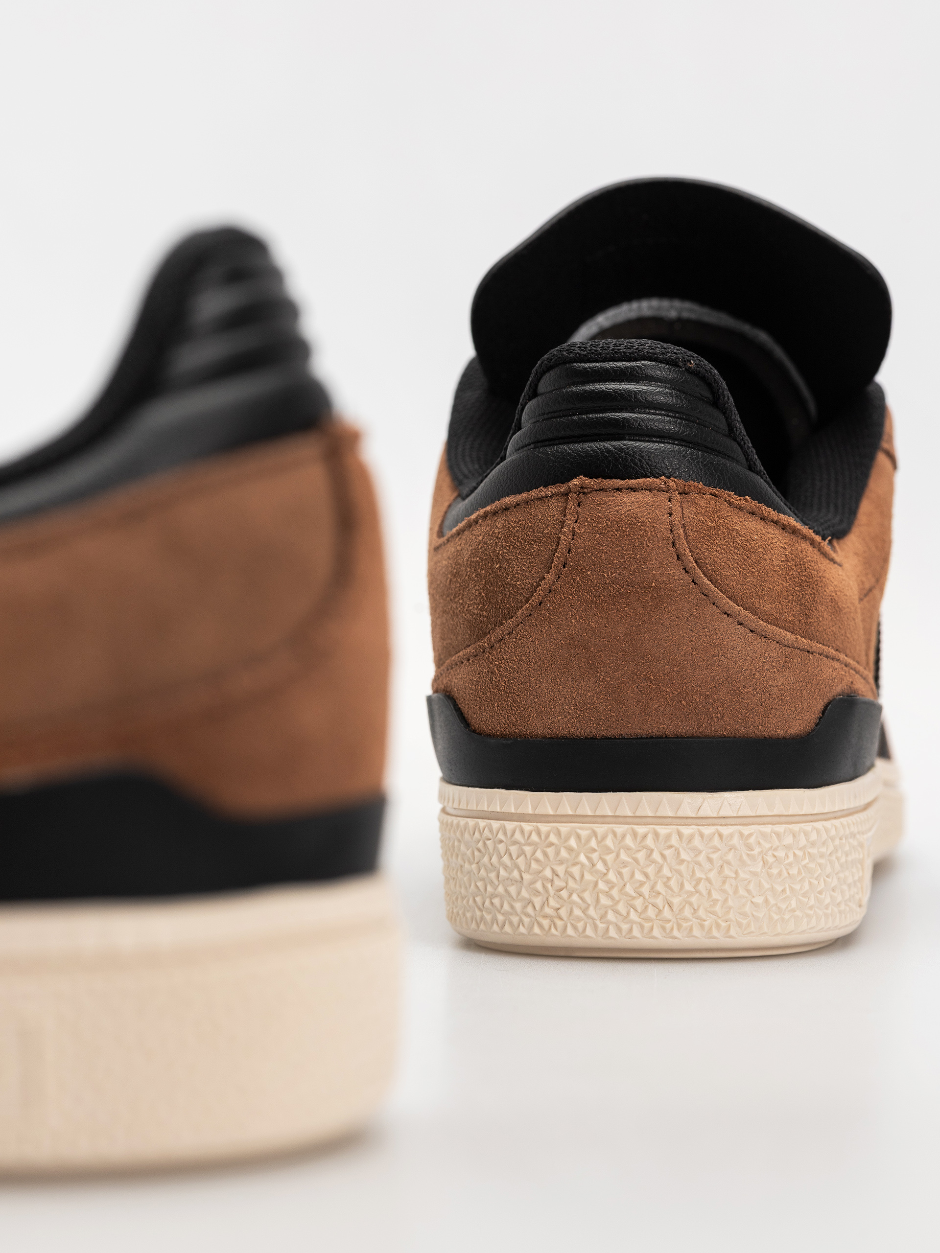 Buty adidas Busenitz (prebrn/cblack/cwhite)
