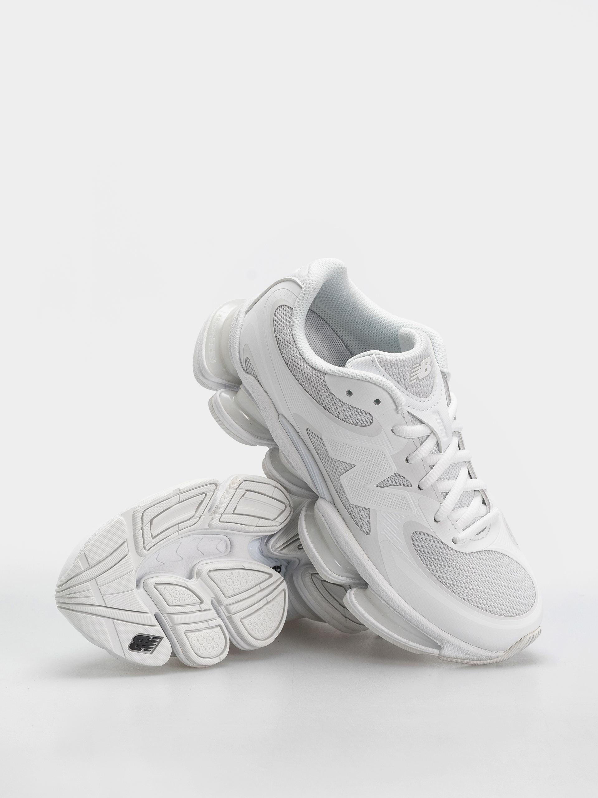 Buty New Balance 2000 (white/white/black)