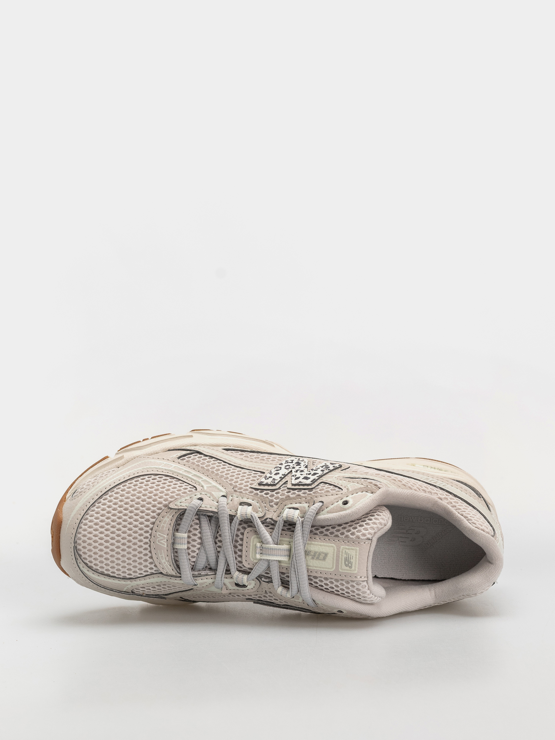 Buty New Balance 740 (moonbeam/sea salt)