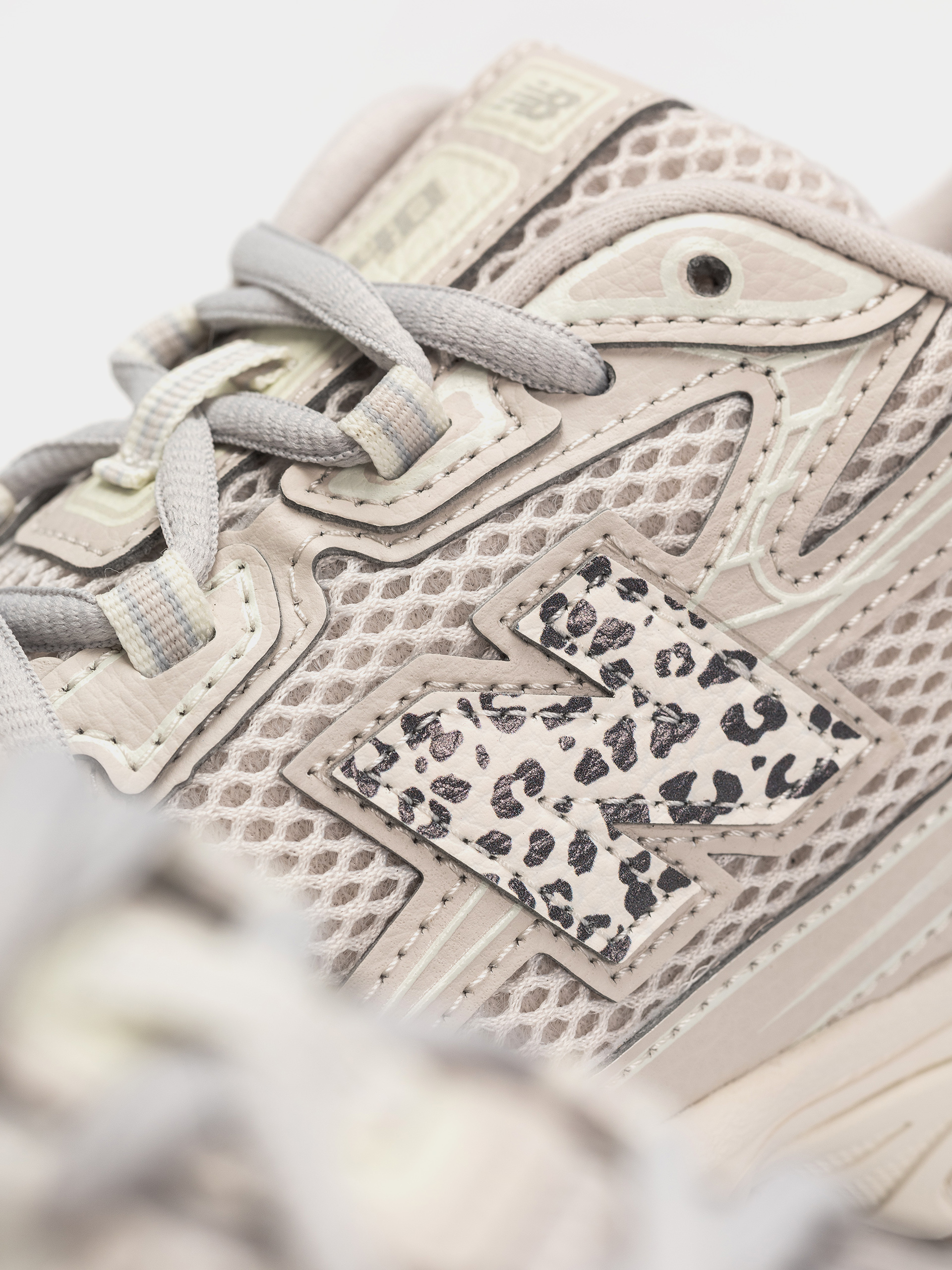 Buty New Balance 740 (moonbeam/sea salt)