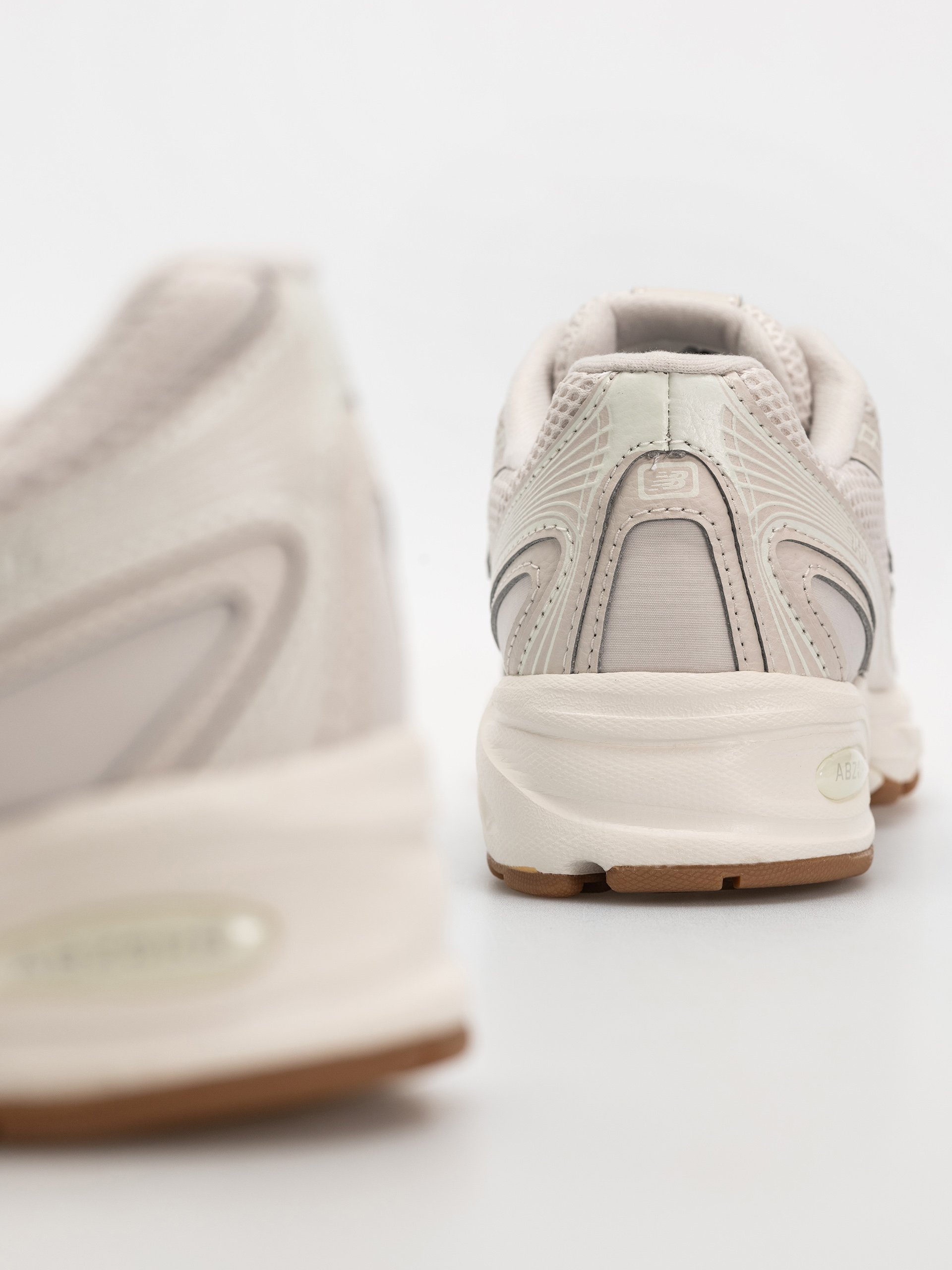 Buty New Balance 740 (moonbeam/sea salt)